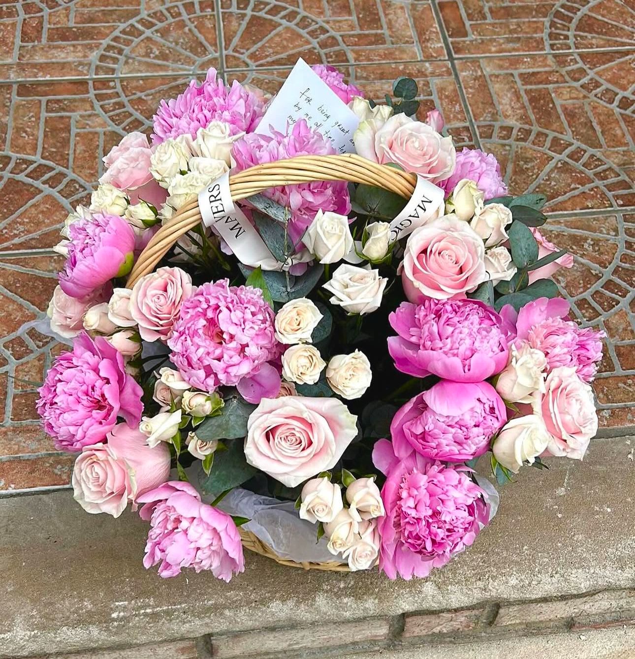 #34 Floral pink basket #34 Floral pink basket - Floral basket