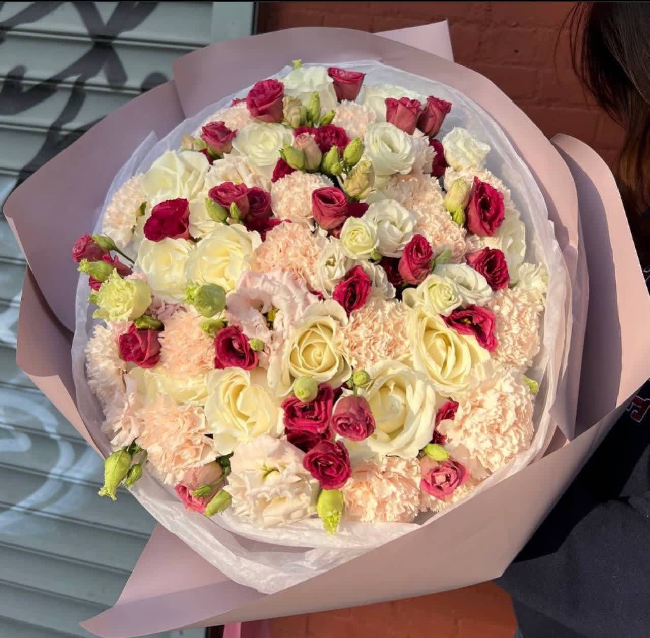 #38 Gentle blossom  - mixed premium flowers