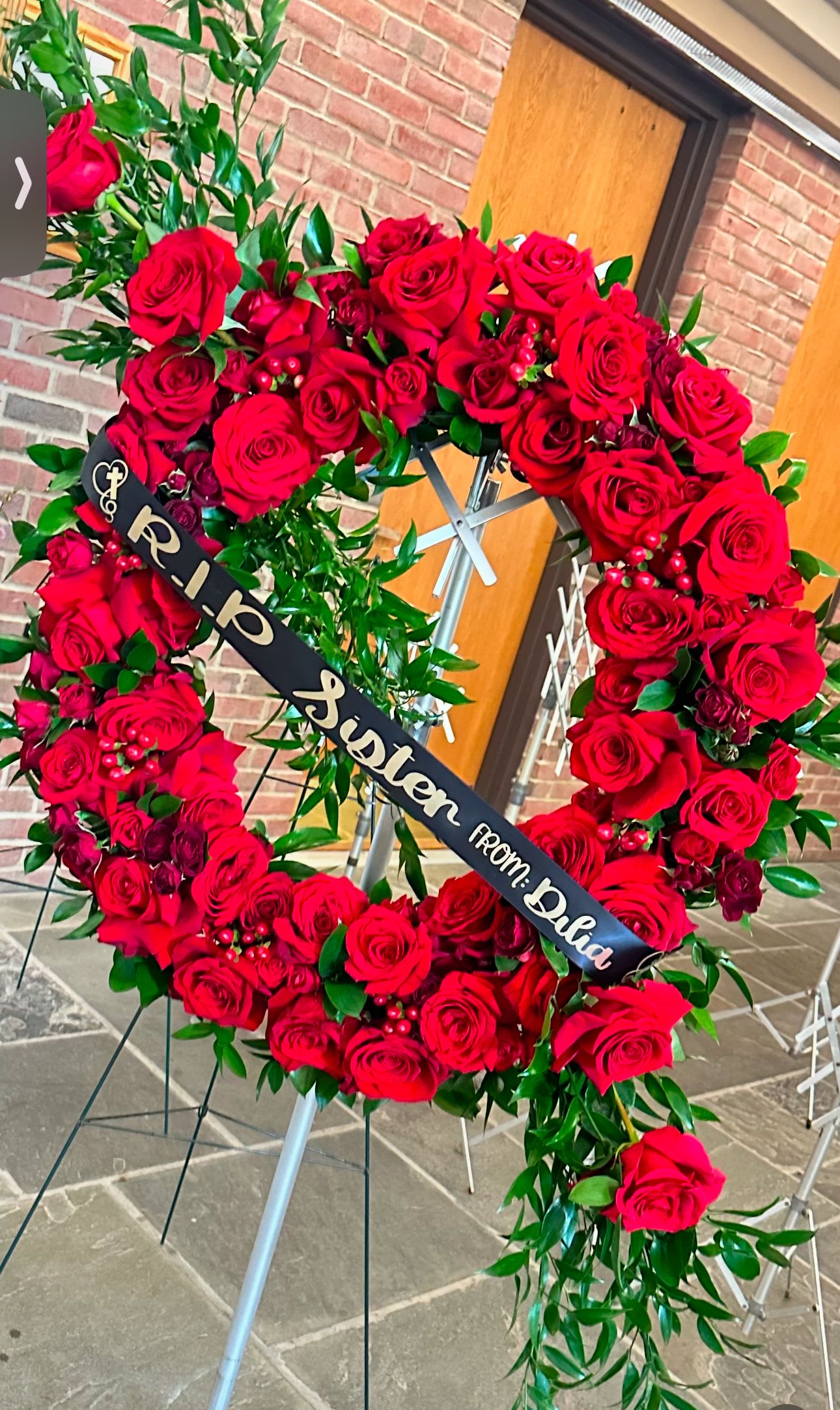 Round Funeral Crown  - 22 inch round funeral crown. SASH NOT INCLUDED
