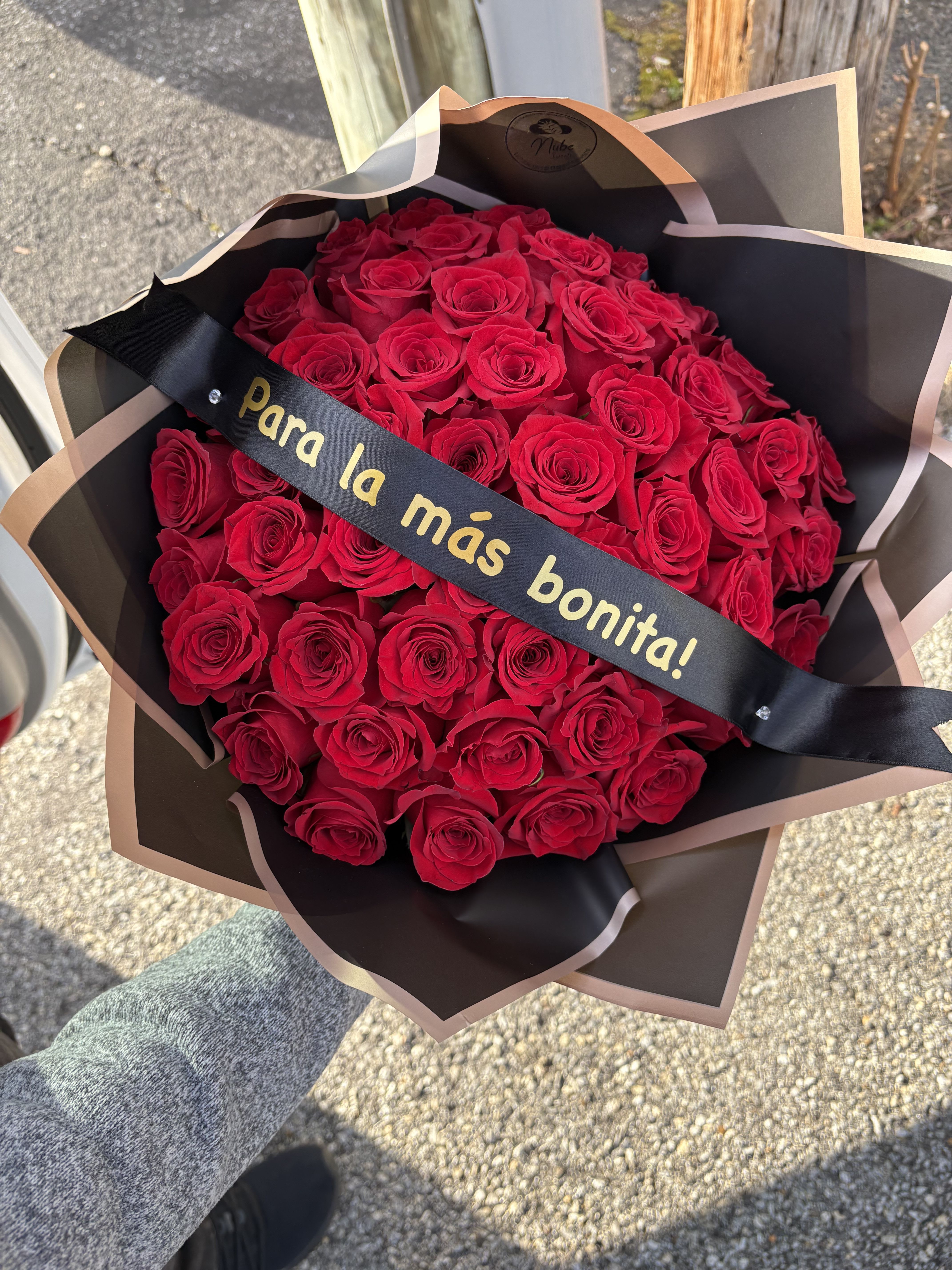 Bonita - 50 roses 