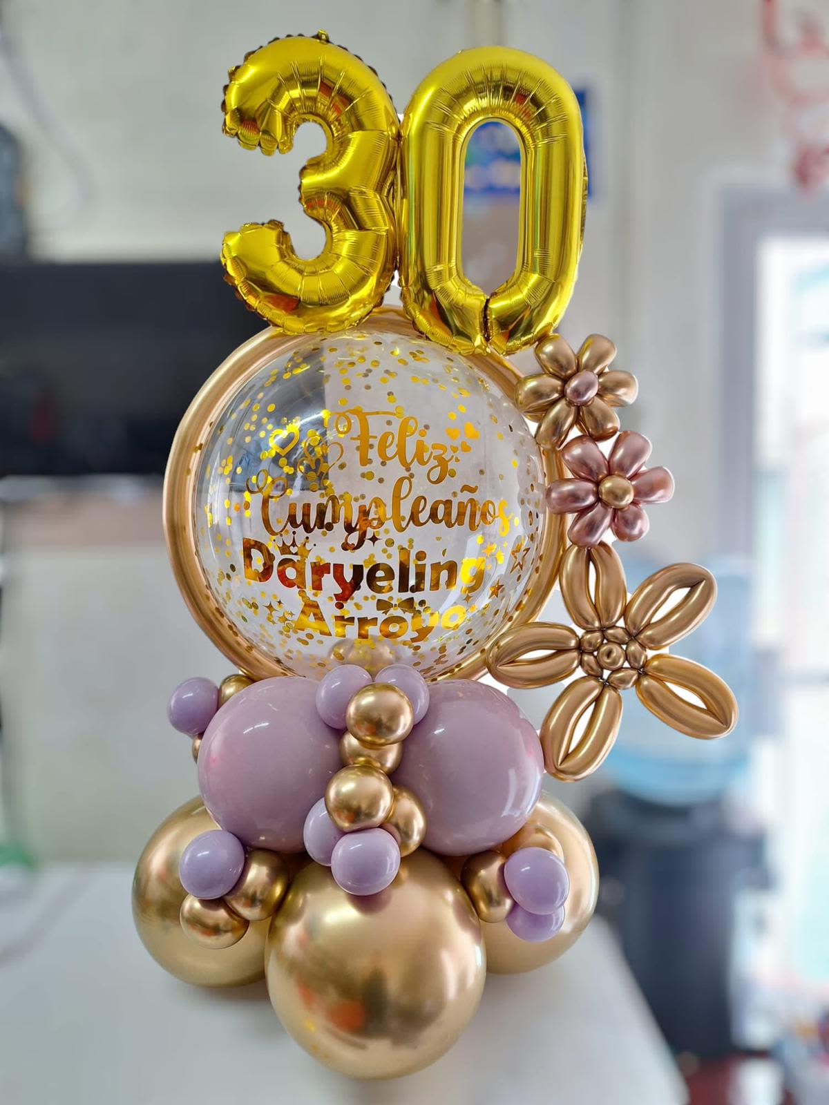 globos ocasiones - arreglos de globos elaborados con globo burbuja y 360 en tonalidades dependiendo si es dama caballero etc  personalizamos a tu gusto la leyenda del globo principal