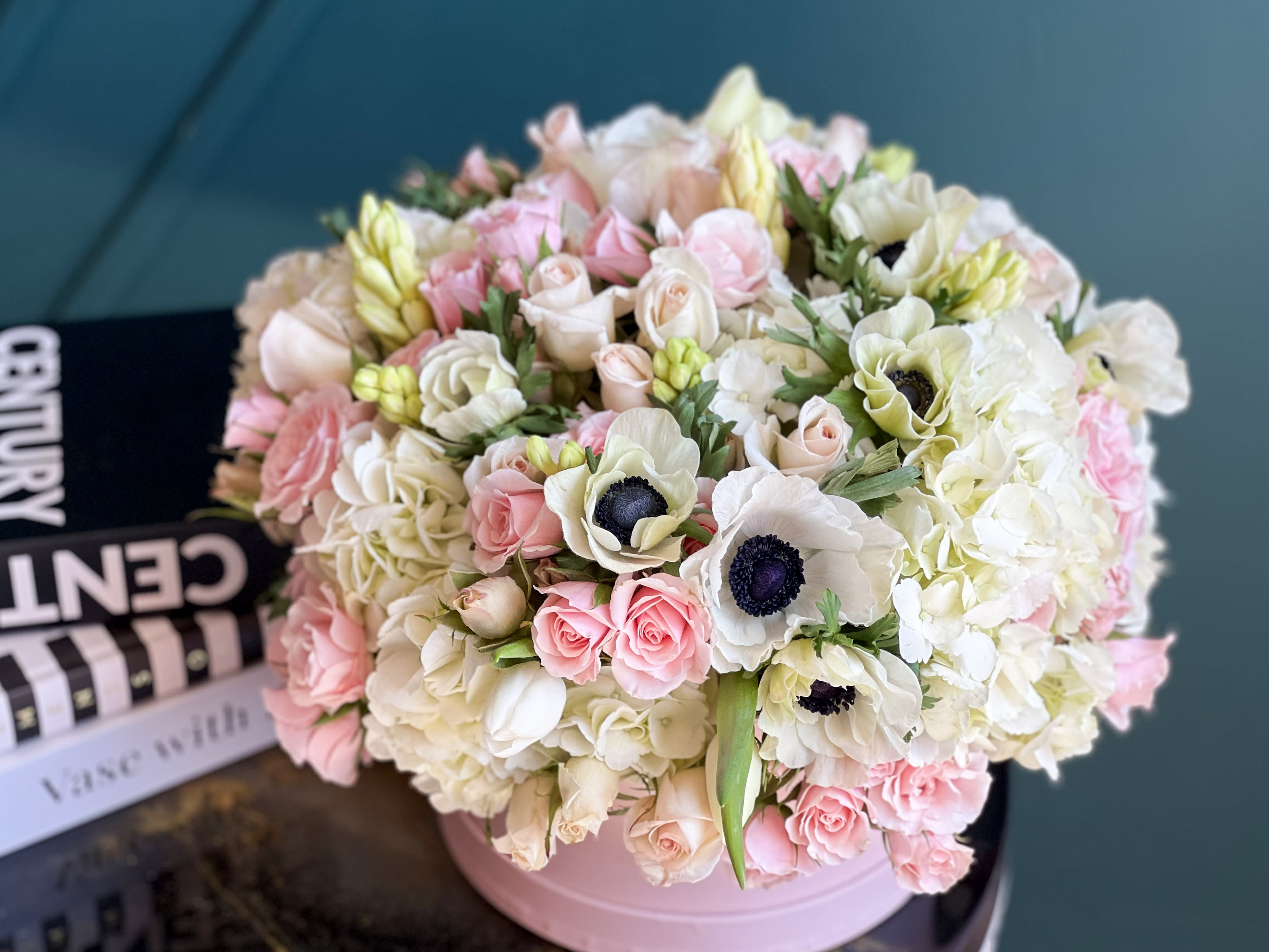 MY SPRING LOVE - Stylish design in a box with hydrangeas, anemones, spray roses and roses. With mixed seasonal flowers 