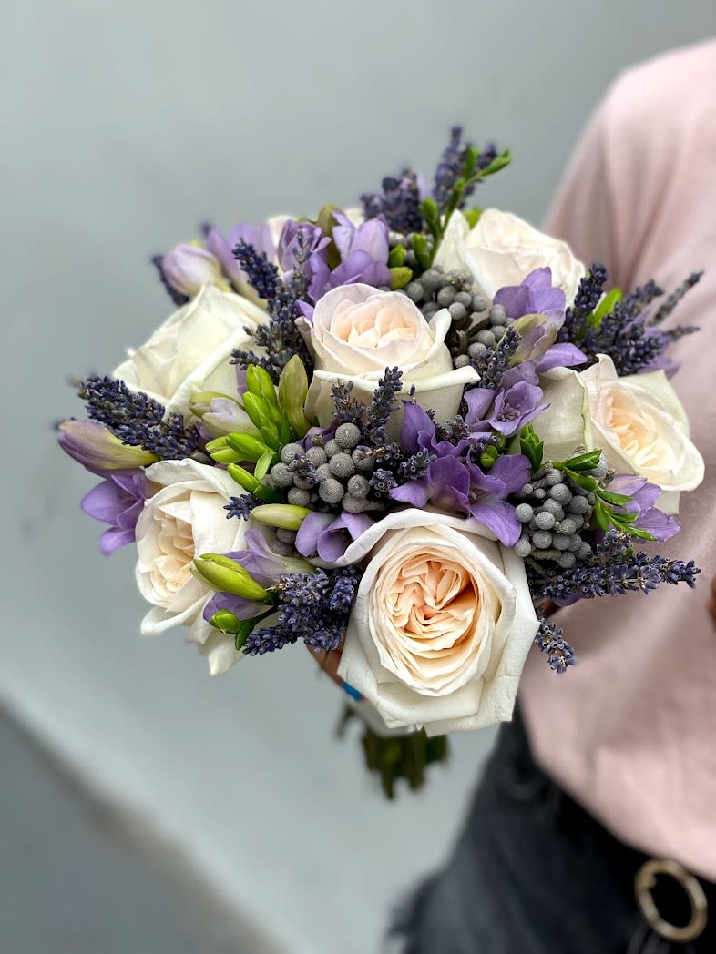 #211 #211 - Amazing bridal bouquet
