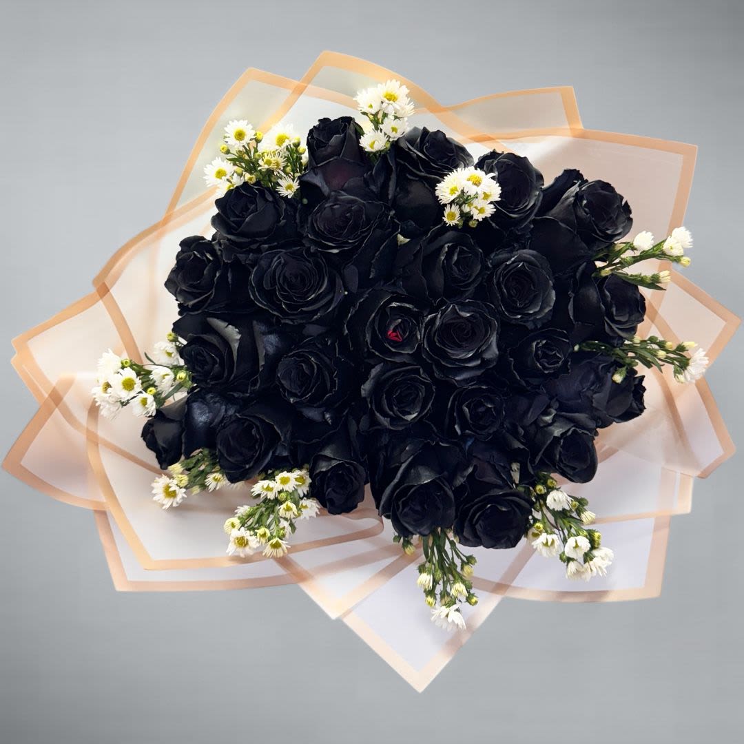 Endless Night - A bouquet that captures the magic of the night.