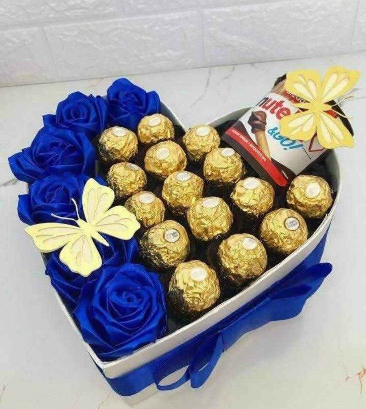 corazon eterno - detalles elaborados en cajas en forma de corazon con diferentes diseños en cada una de las fotografias podemos ver los diferentes cambios y diseños el color que dese manejar en cada diseño es a tu preferencia y eleccion