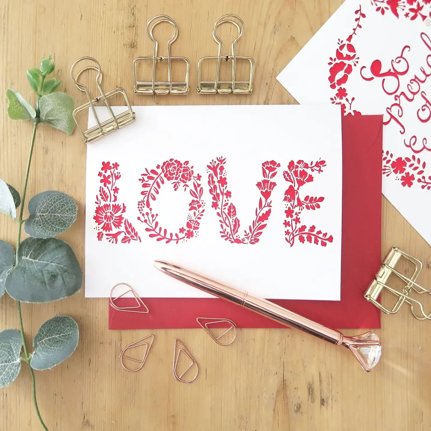 The Flower LOVE card The Flower LOVE card - A minimalist floral design of the word "Love" - this little card is thus versatile and can be used for different occasions such as anniversary, Mother's Day, Valentine's Day, friendship note, etc.