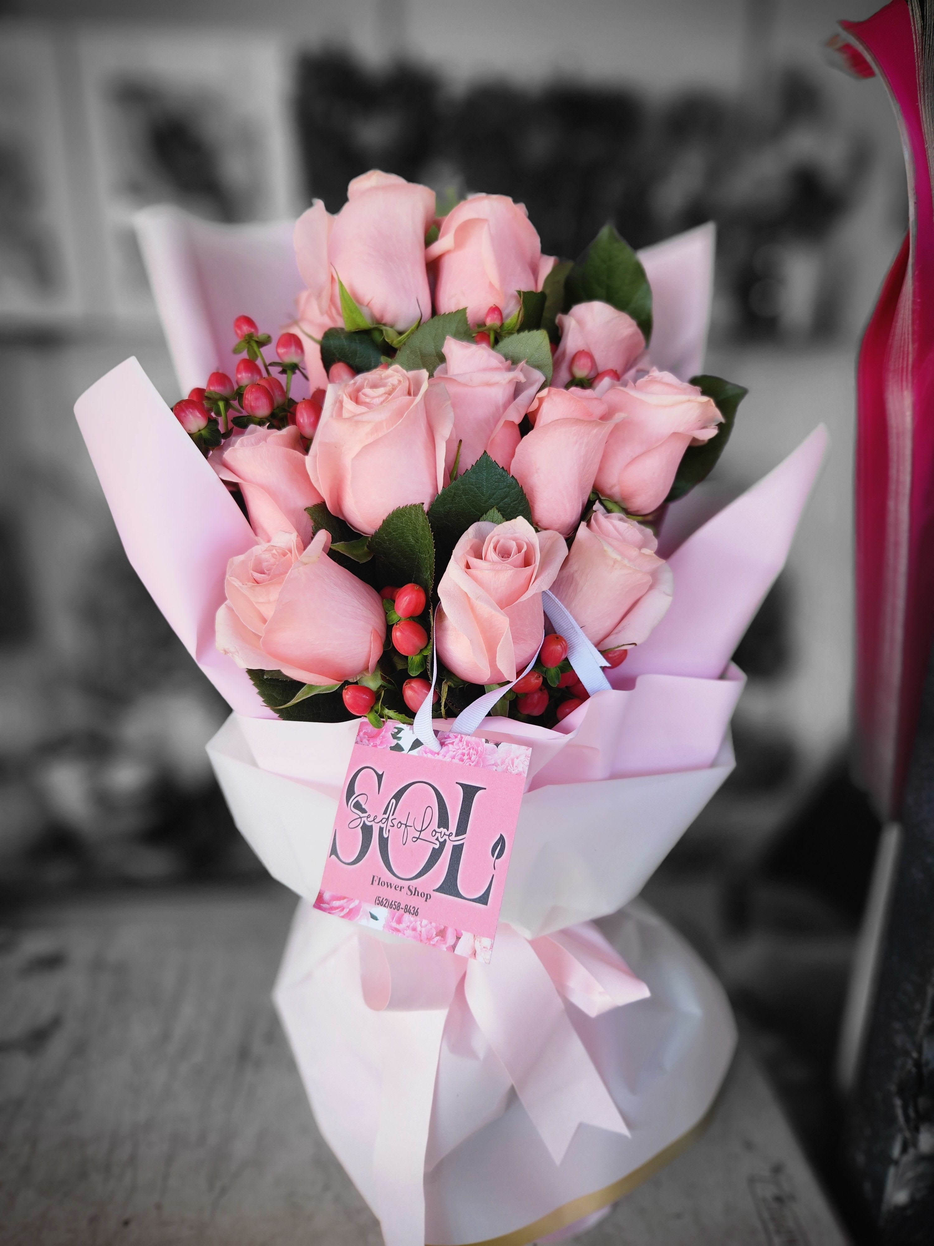 Mamita Bouquet  - 12 high quality pink Roses 