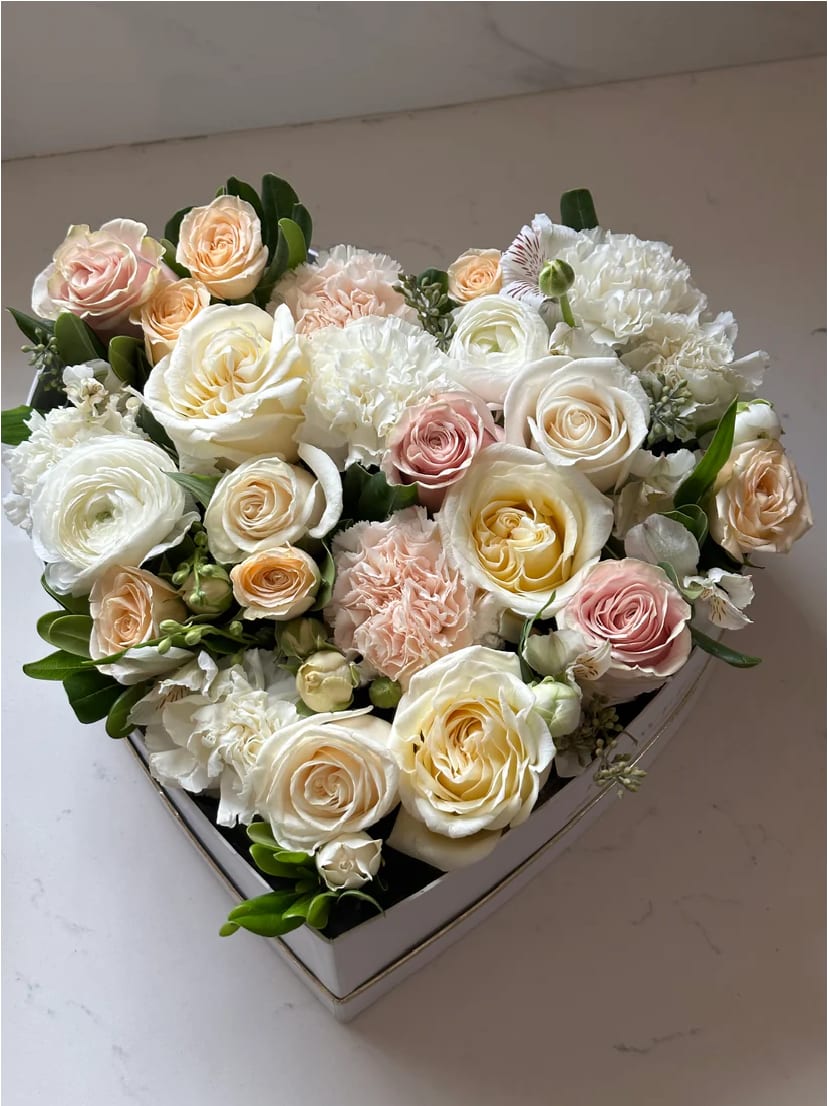 Pink Spray Roses Heart Box