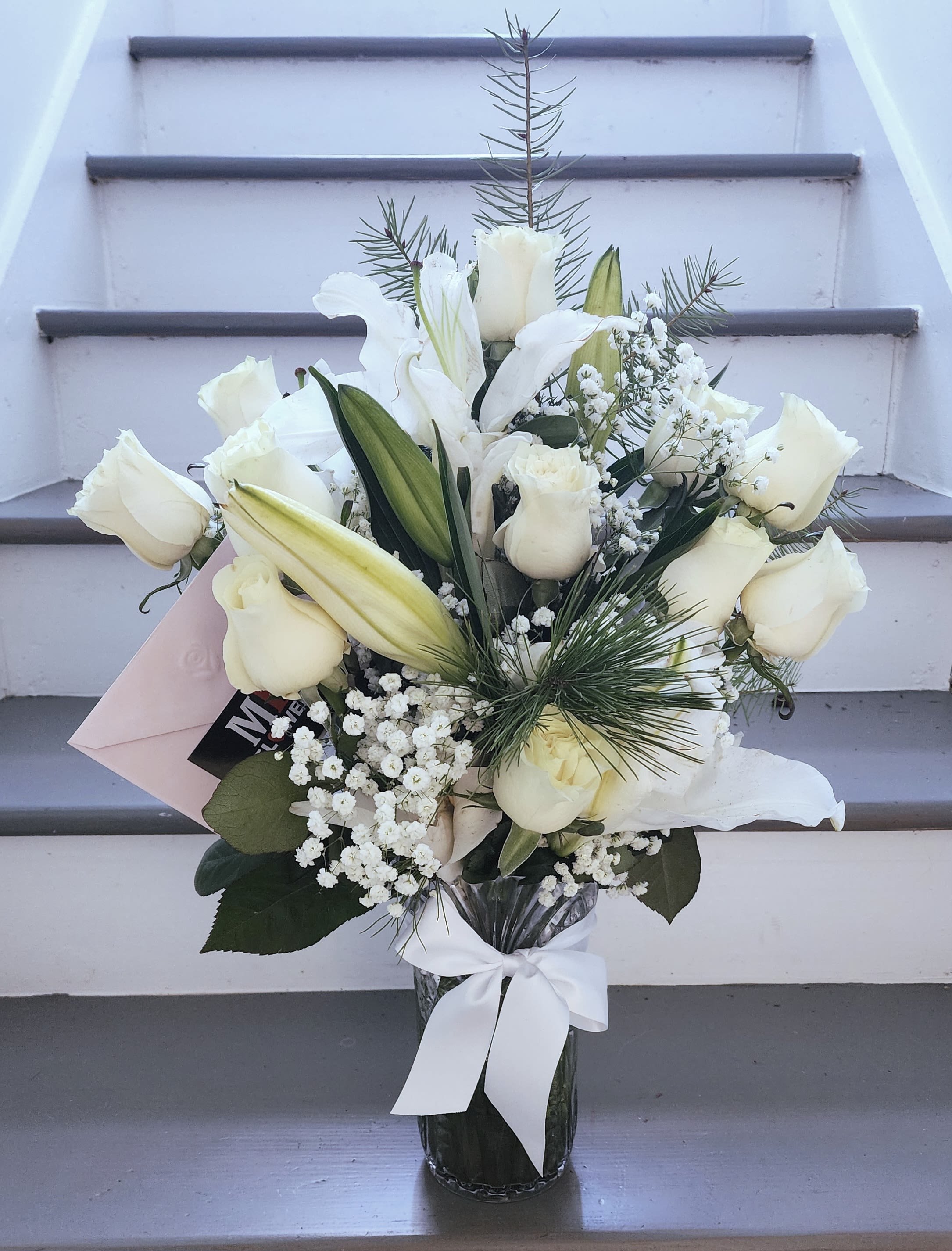 ROSES AND LILIES - ROSESA AND LILIES IN BASE