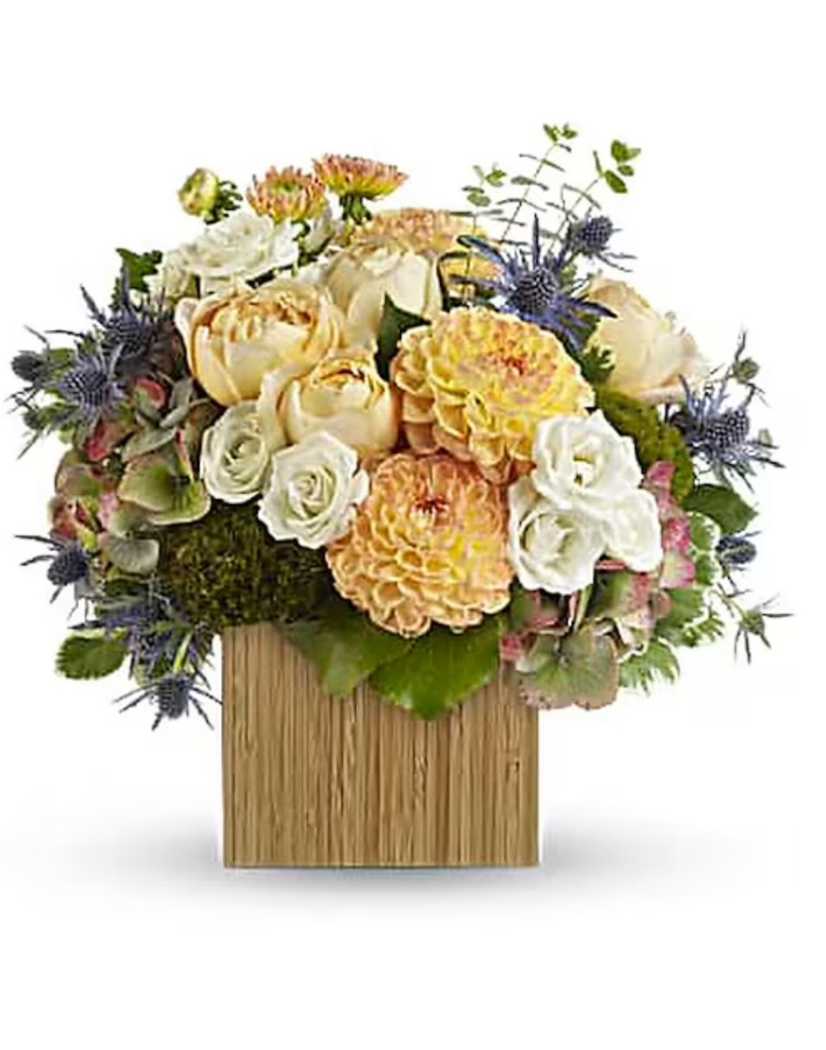 Aroma rose bouquet  - This uniquely arrangement is as natural as fresh flowers could be, for any special occasion or just because, perfect for any environment. Dazzling green hydrangeas, cream roses, spray roses and dhalias exeptional and exclusive