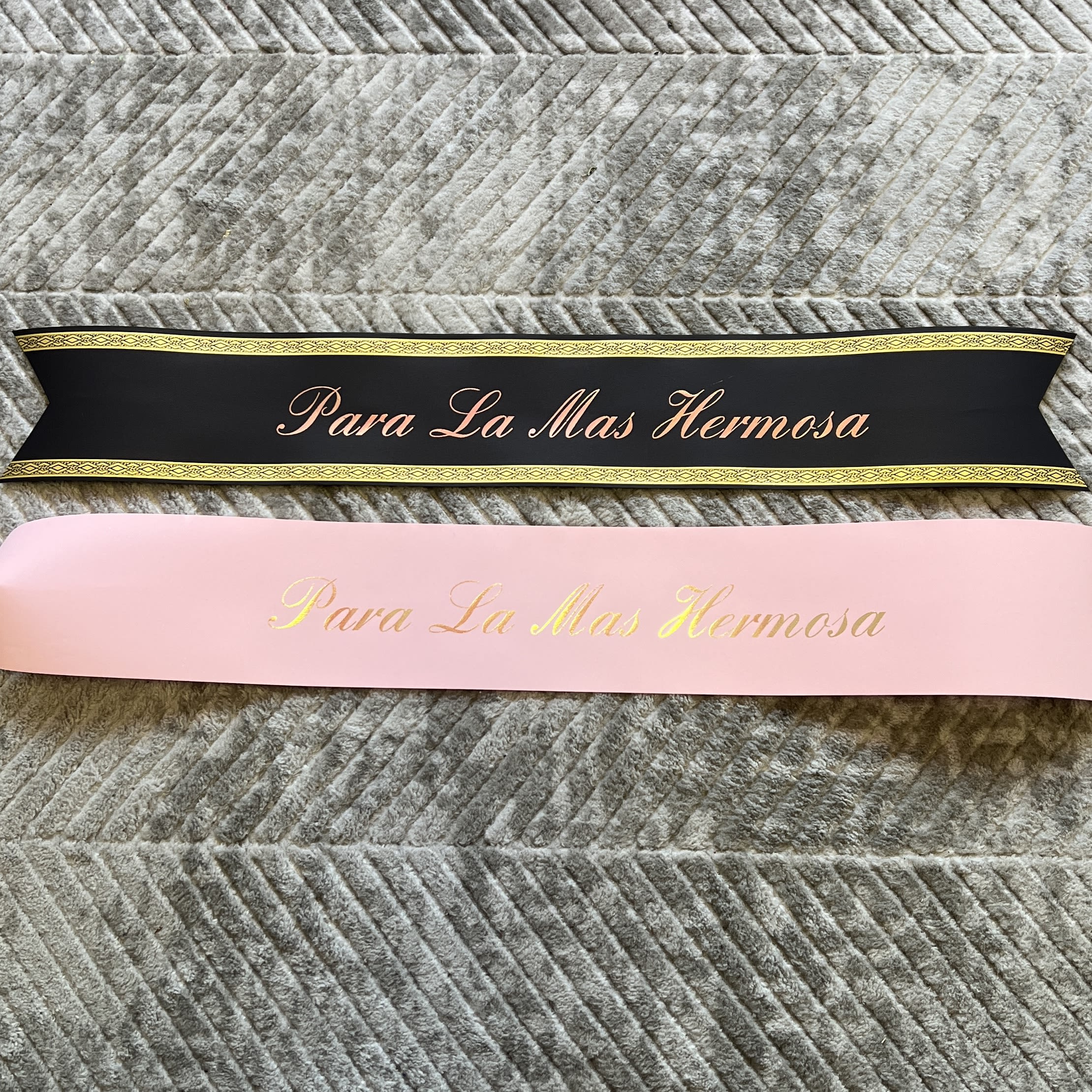 Para La Más Hermosa Banner  - Buyer will receive ONE banner  NOTE: Please indicate the color you need 