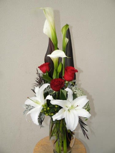 P.S. I LOVE YOU P.S. I LOVE YOU - Perfect bouquet for that special someone.