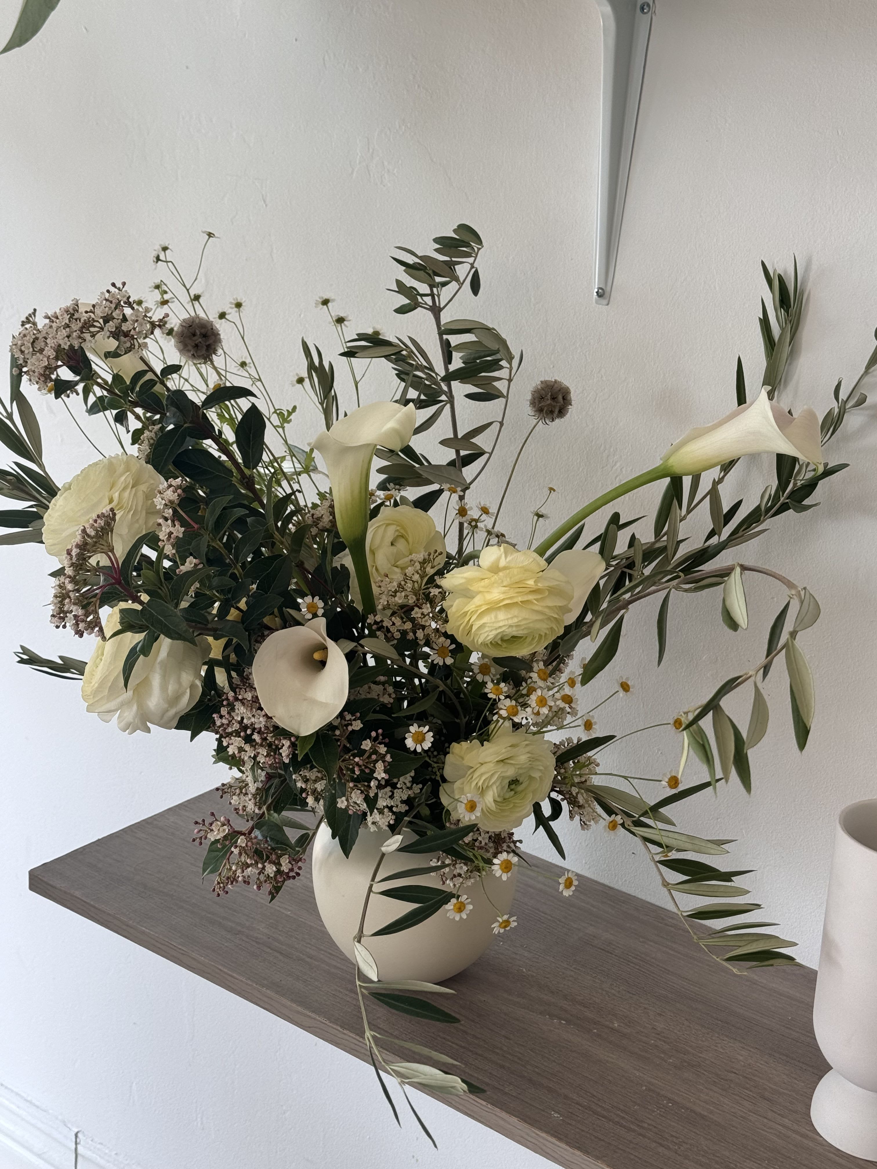 Organic Cala Lily  - Textural Cala lily arrangement 