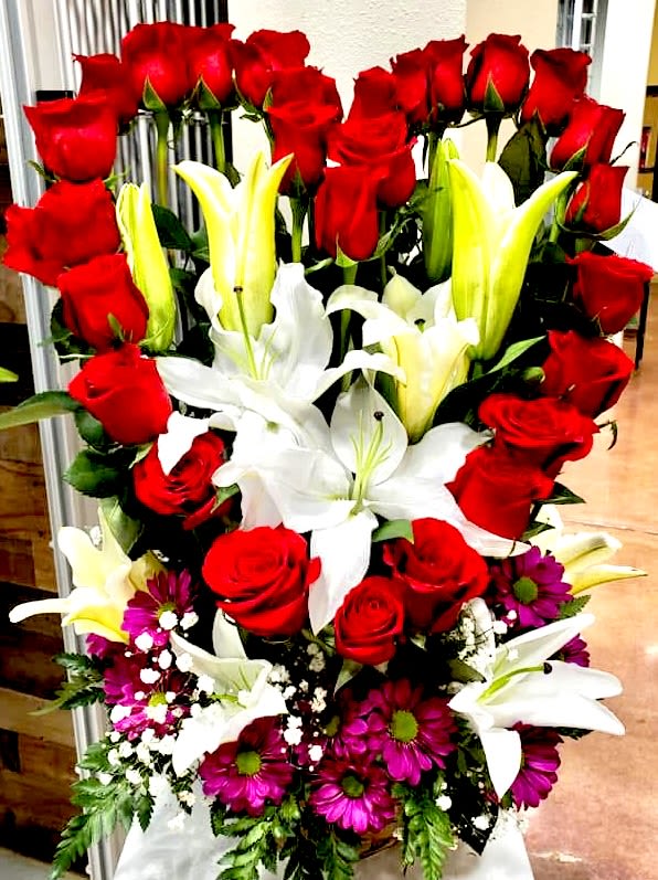 Love’s heart  - Heart of roses