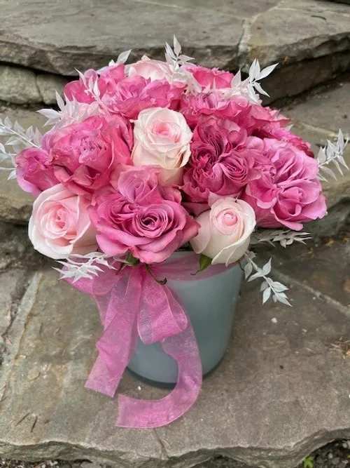 Cupid's Shot - Fragrant rose collection:  One Classic hat box filled with our finest selection of fresh garden and standard specialty roses.