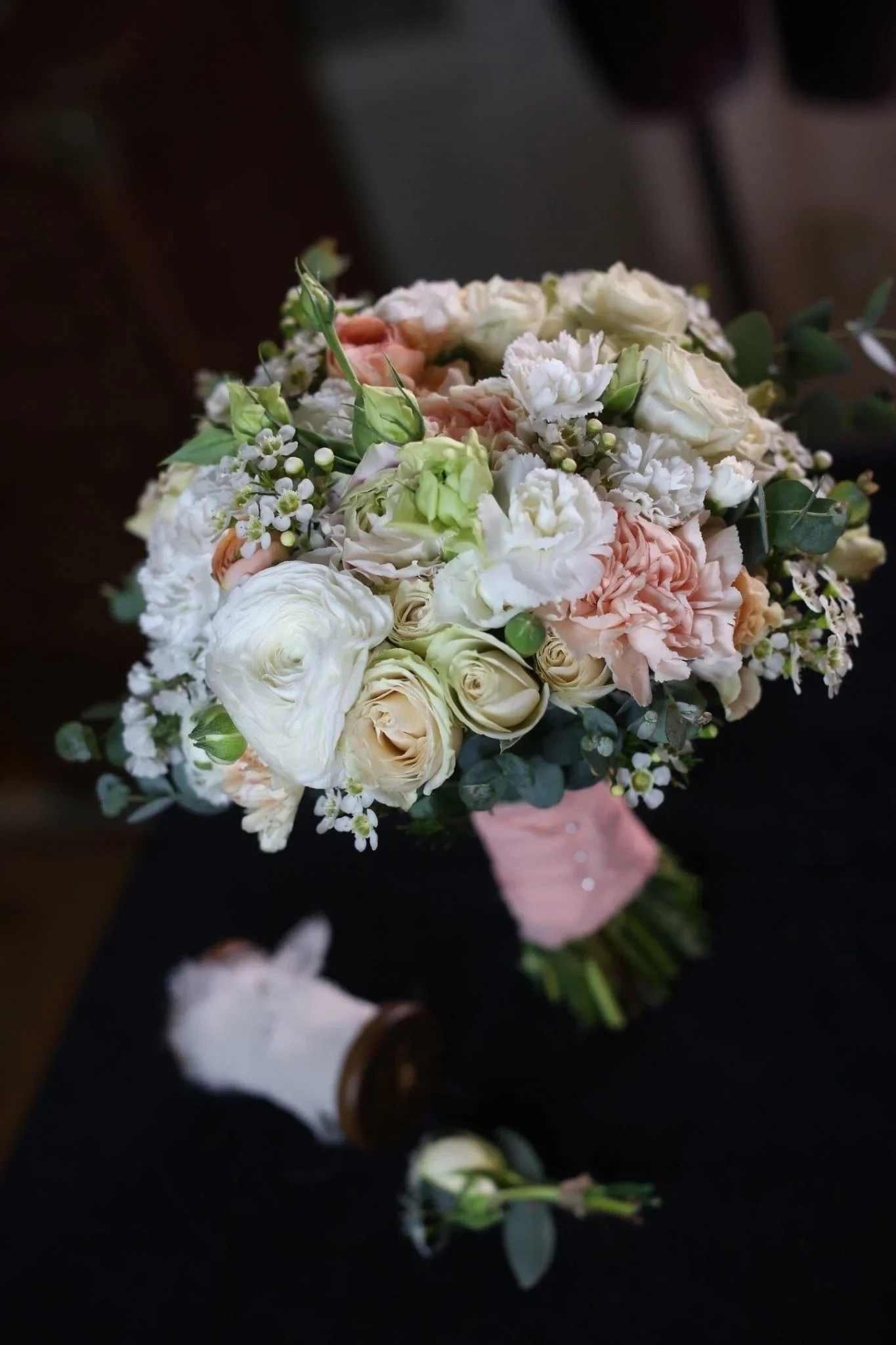 Classic - It’s the classic bridal bouquet that we offer for your special day. Your gorgeous bridal bouquet will be the centerpiece of your wedding. 