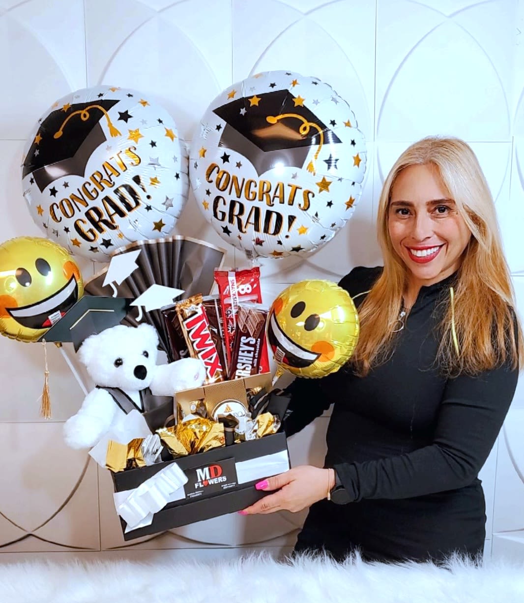 GRADUATION SET - Arrangement graduation set with balloons and diferents chocolates
