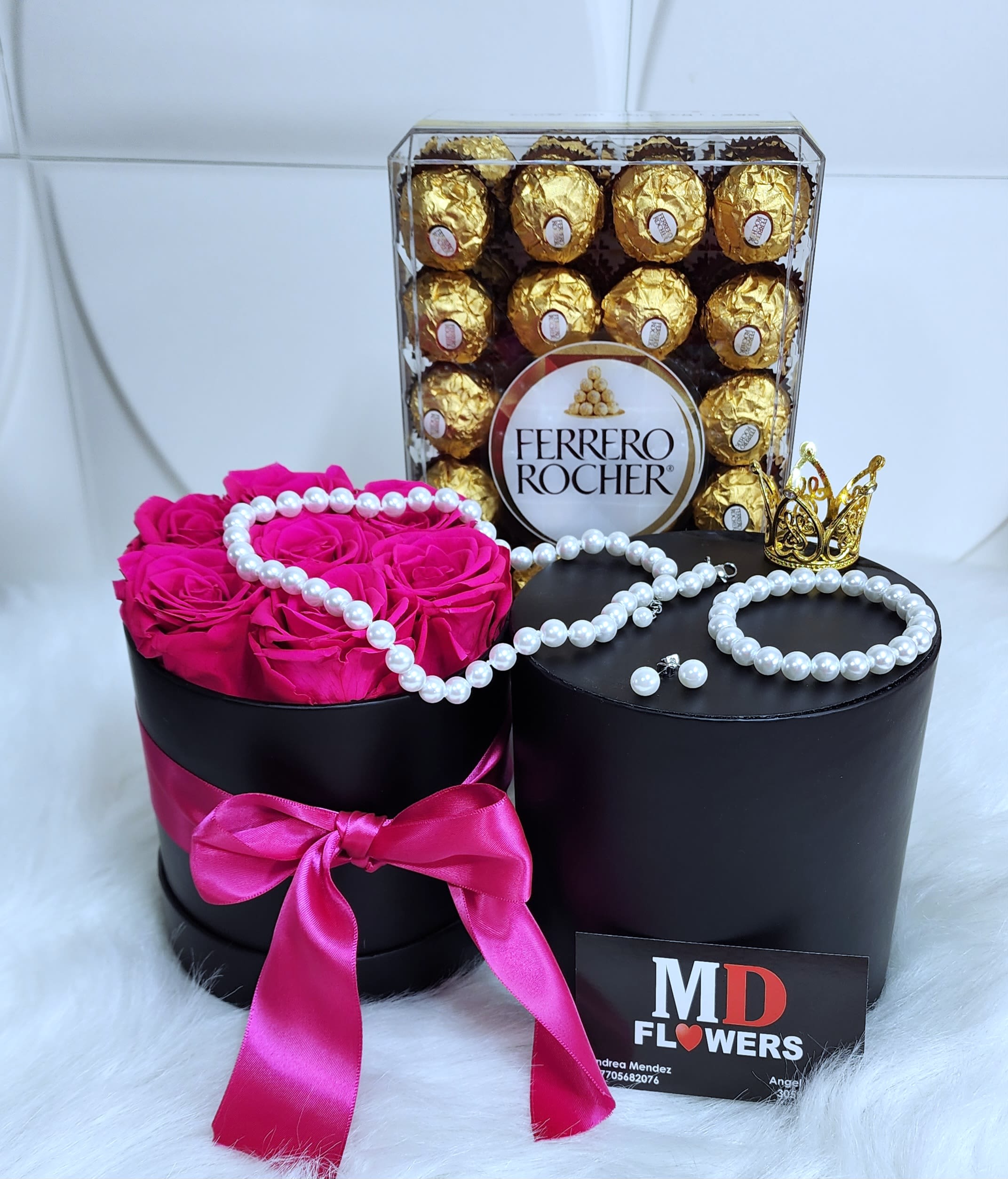 MOTHERS SET - Pink preserved roses, pearls set and chocolates