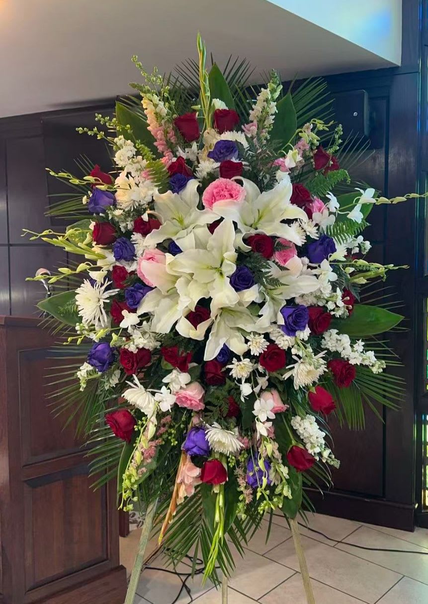 Special Sympathy Flower Stand Special Sympathy Flower Stand - This item is coming with stand If you need banner let me know Is for free Any questions call me 707-914-8106