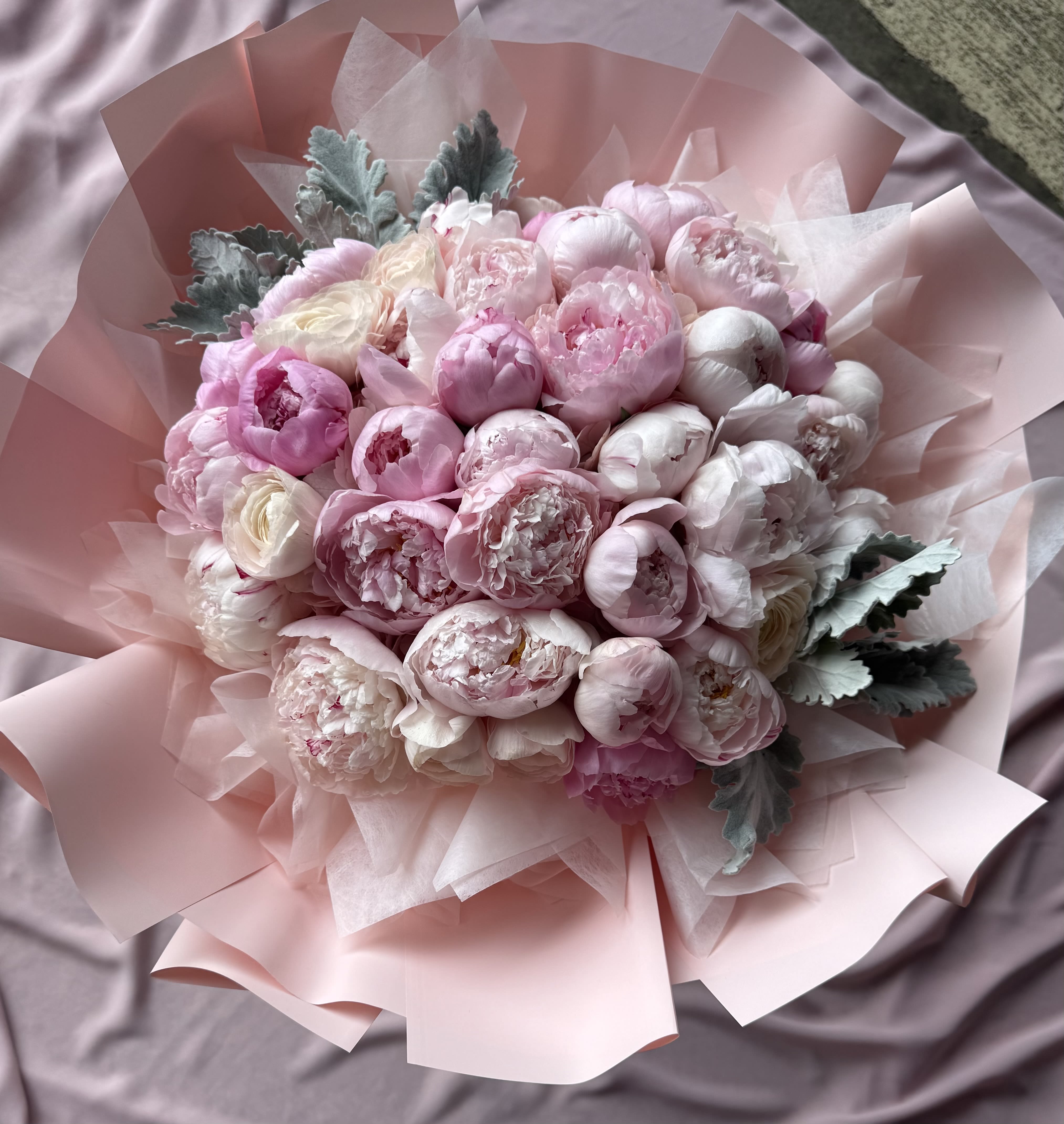 Paradise peony bouquet  - 24 peonies 