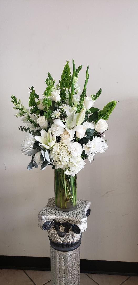 ALL WHITE FLOWER ARRANGEMENT WV-011 - CLEAR CYLINDER VASE WITH LILIES, ROSE GLADIOLAS , HYDRENZIA