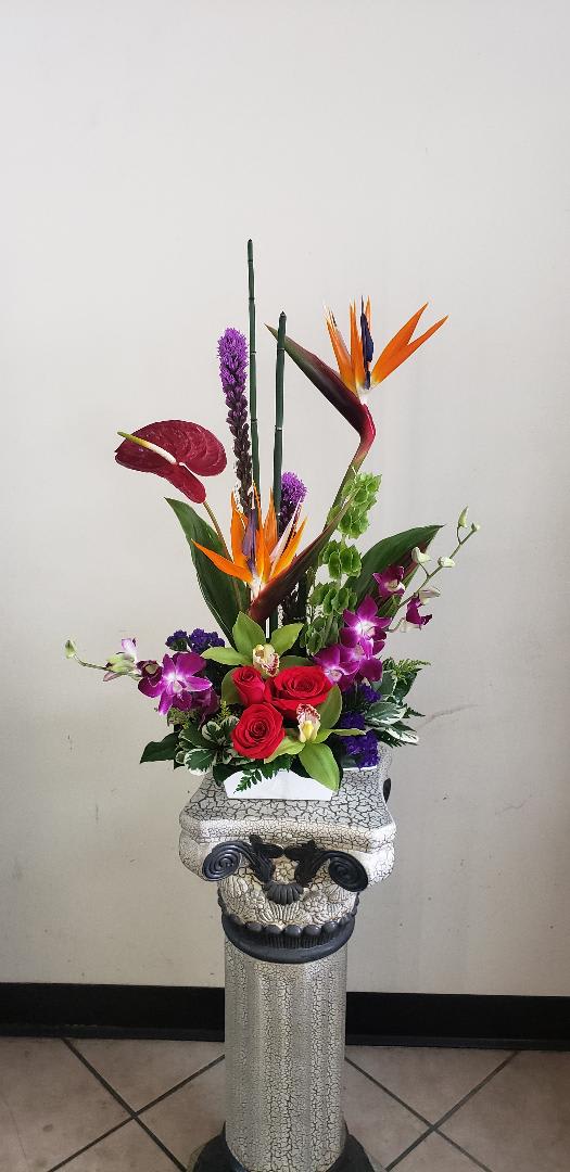 Tropical Arrangement WV-012 Tropical Arrangement WV-012 - TROPICAL ARR . WITH ANTHURIUM, GINJER, BIRD, ORCHID, ROSES