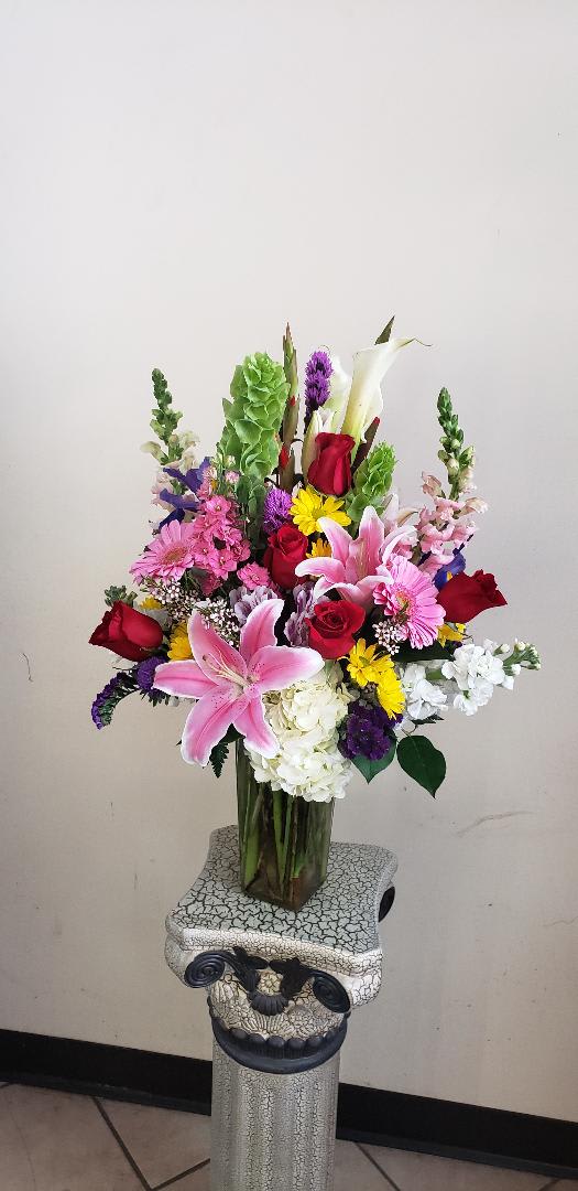 WV-001 WV-001 - VASE ARR WITH LILY, ROSE GEBERA, CALLA LILY,HYDRANGEA,BELL, LIATRIS, SNAP ETC.