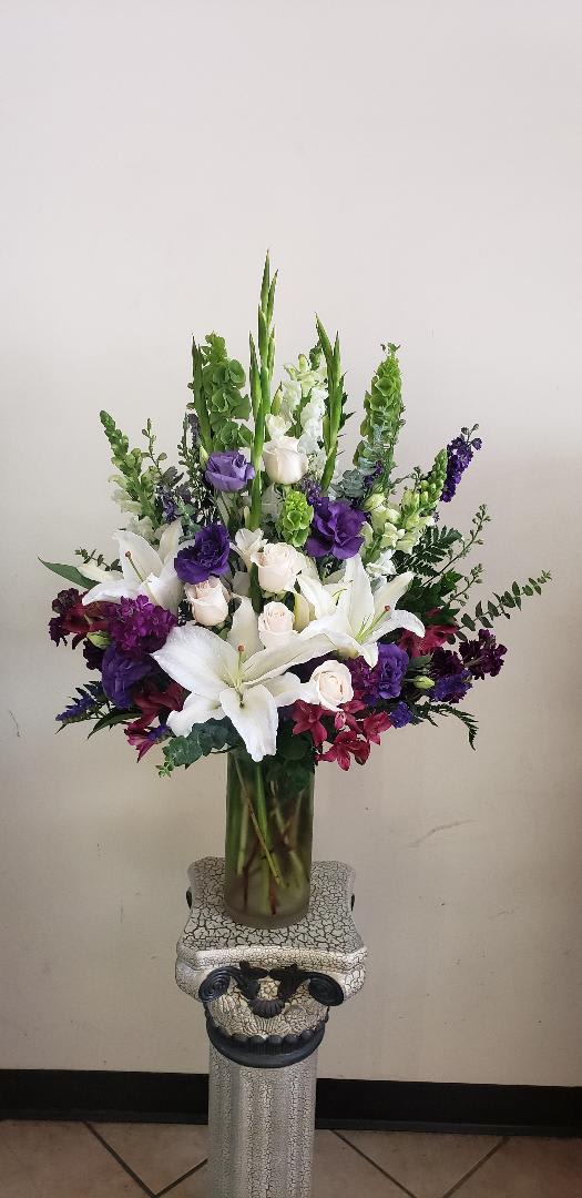 WV-017 WITH 10" CYLINDER VASE WV-017 WITH 10" CYLINDER VASE - 10" CYLINDER VASE WITH LILIES, ROSE, GLADIOLAS, STOCK, SNAP,ETC