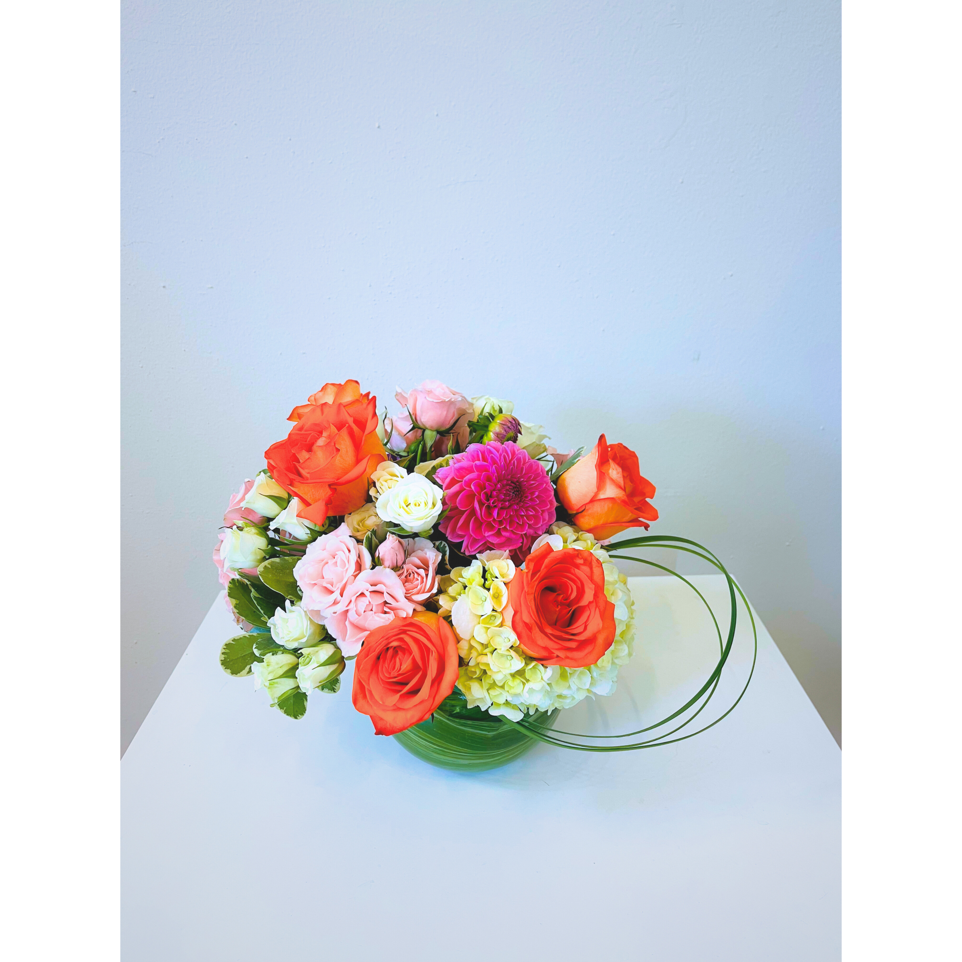 Blooming Tranquility - Blooming Tranquility&quot; is an artistic arrangement that blends soft, serene flowers in delicate, flowing shapes, capturing the essence of peace and harmony. With its carefully crafted design, this bouquet evokes a sense of calm and balance, transforming any space into a tranquil retreat. The gentle mix of colors and textures creates a visually stunning, yet soothing display, perfect for adding an elegant touch to modern or minimalist settings.