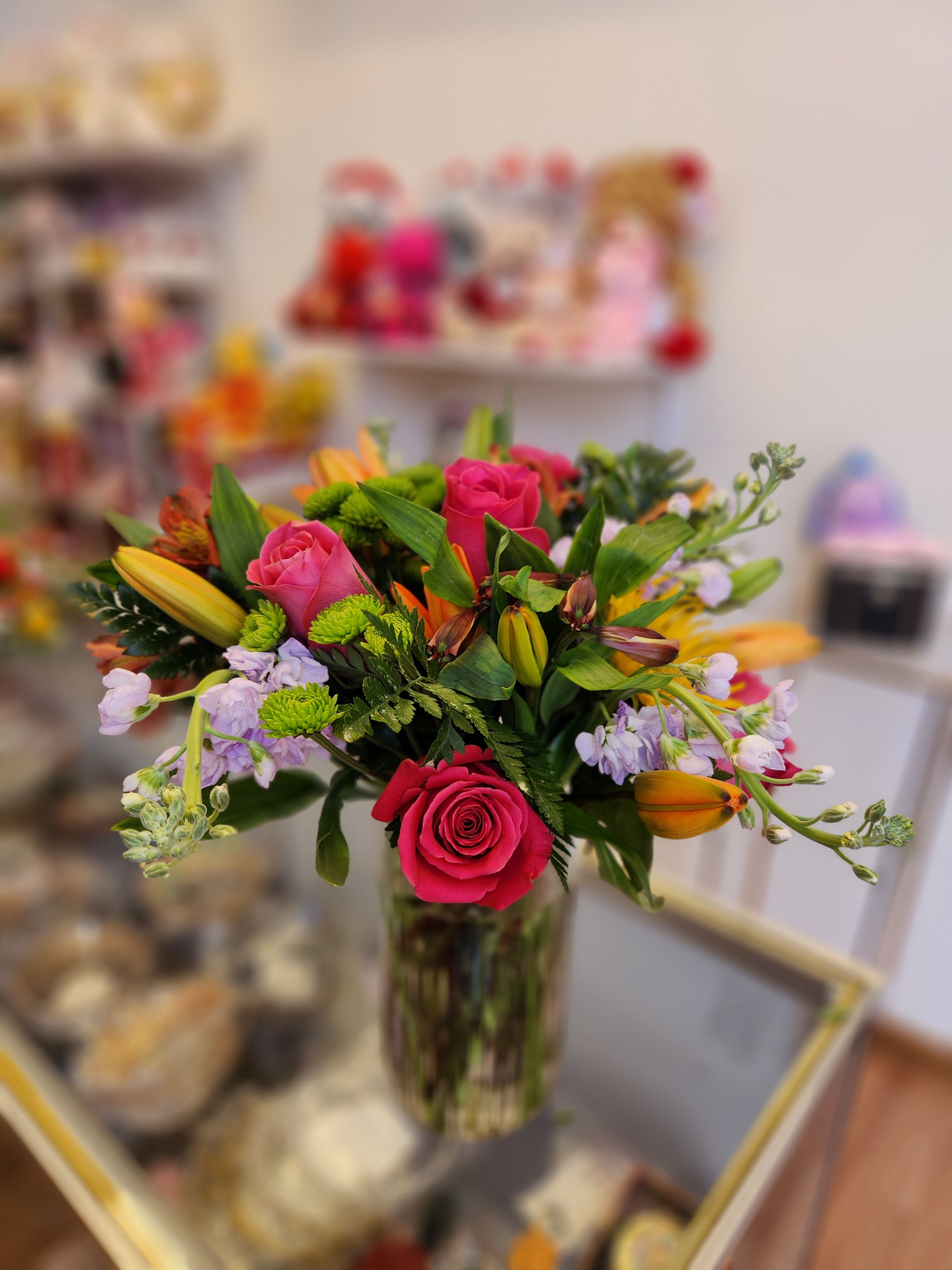 kink floy - Todo nuestro trabajo esta hecho con mucho amor para ti. Cada arreglo floral tiene un toque especial para nuestros clientes.
