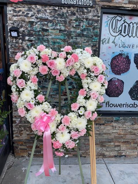 HEART PINK HEART PINK - PIEZA DE FUNERAL EN FORMA DE CORAZON TONOS PINK Y WHITE
