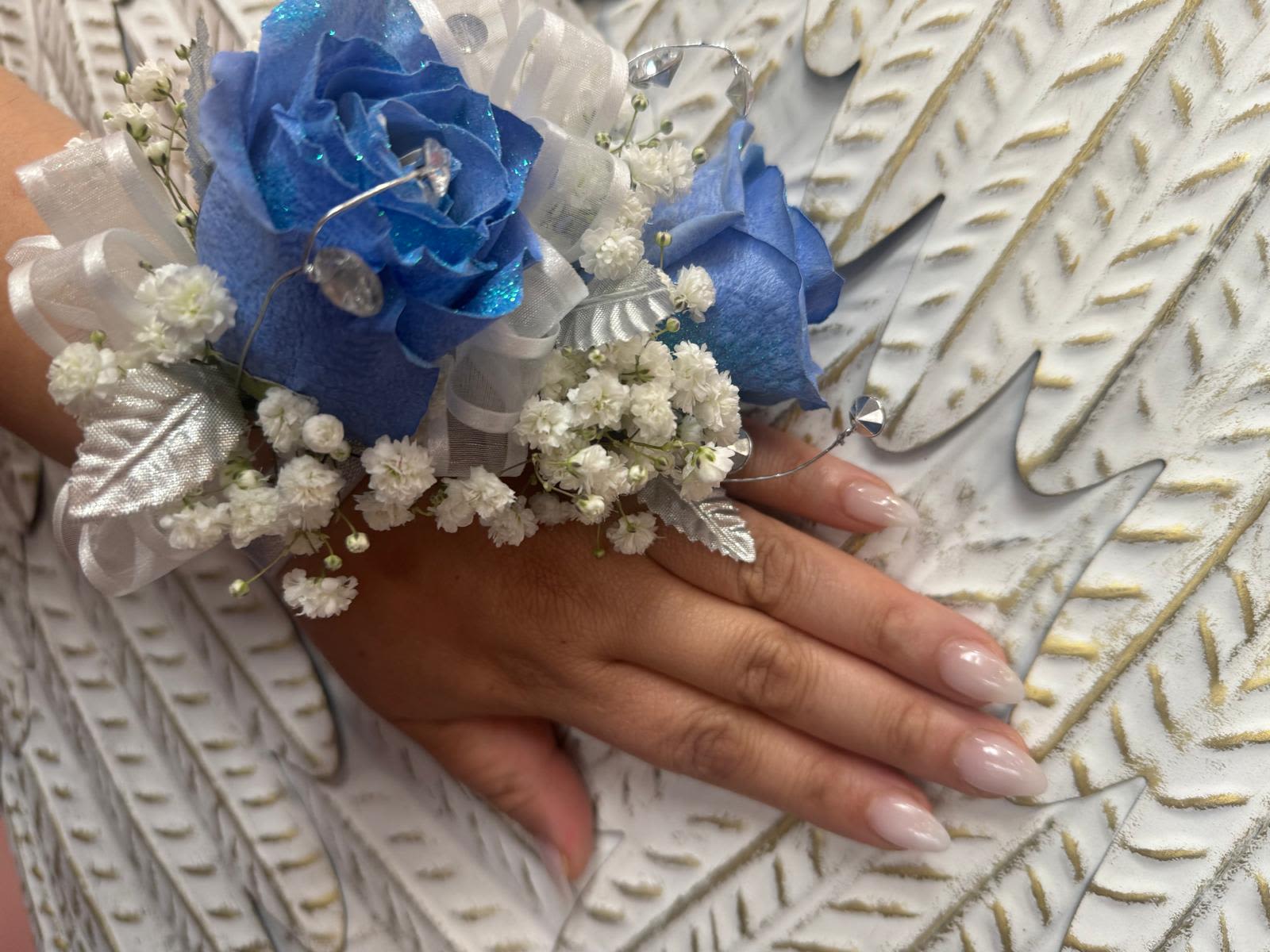 prom corsage set  - any color, please write on notes the color that you want! 