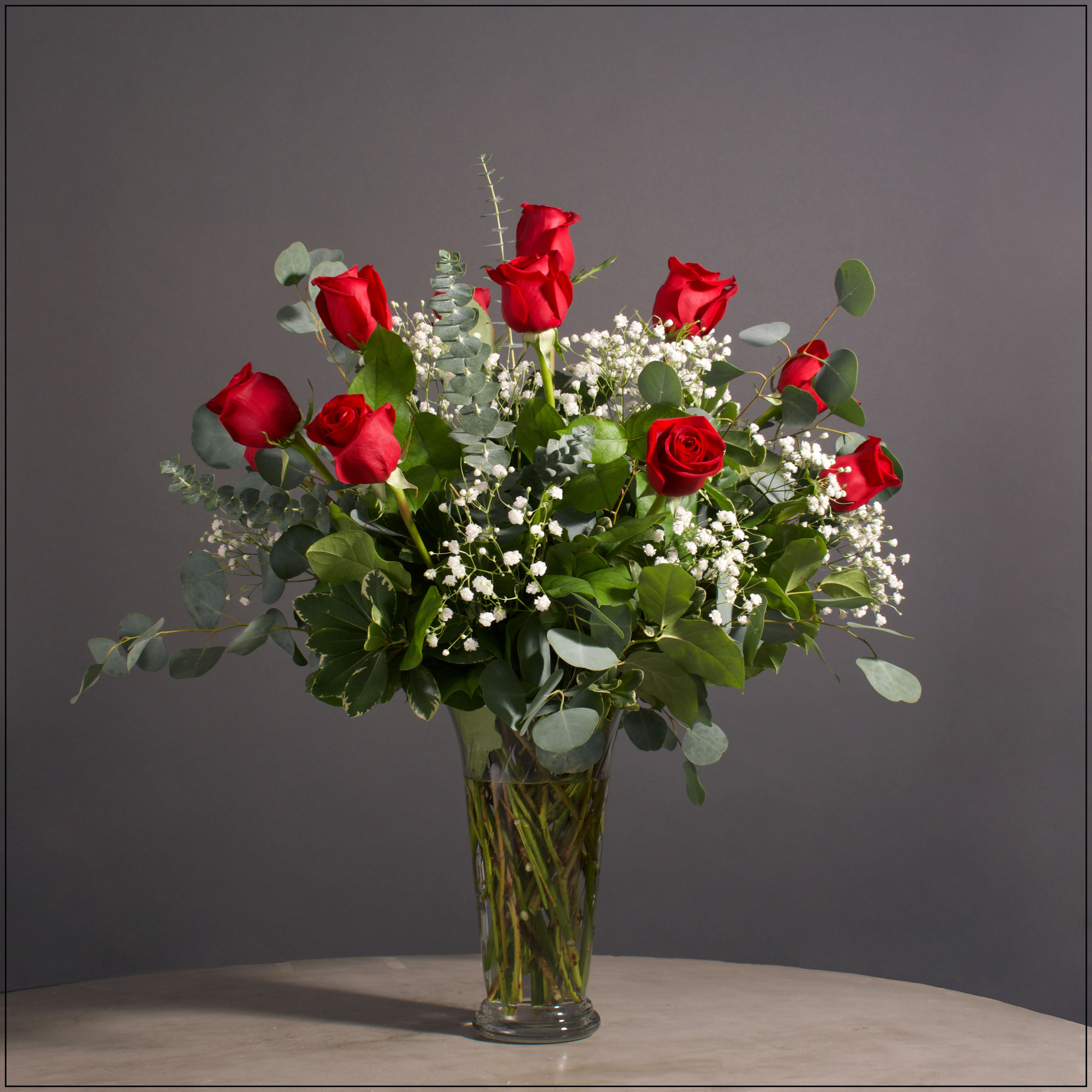 Classic Roses with Filler Classic Roses with Filler - 1 Doz- Std 2 Doz- Deluxe 3 Doz- Premium The Default will be red but there are numerous colors available. Colors available – Red, Yellow, pink, coral, white, orange and lavendar ( we will sub with the closest match)
