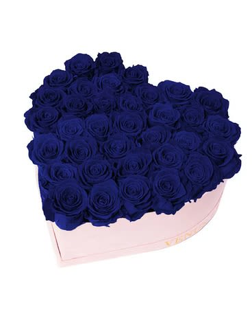 Blue Forever Rose - A luxury box with forever roses, the magical color of blue