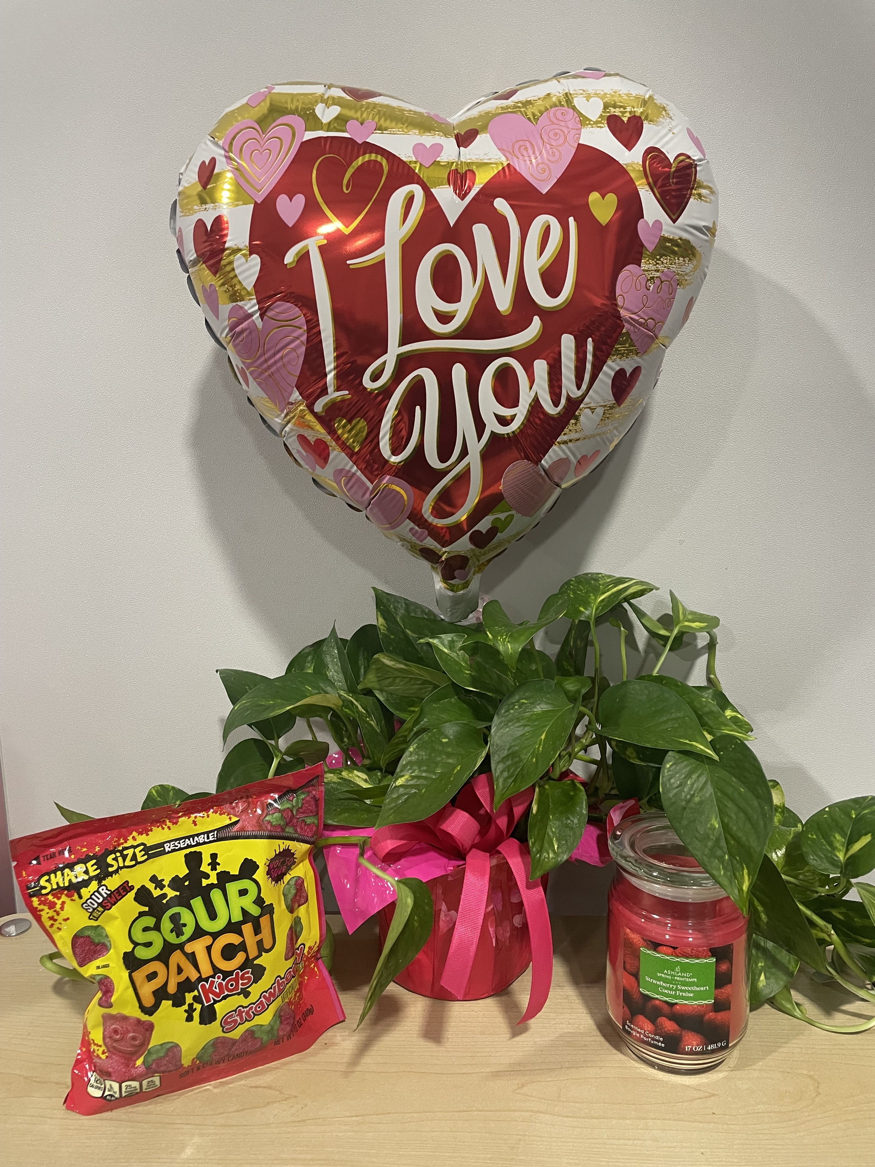 Strawberry Love Patch - As shown ~ 4 items