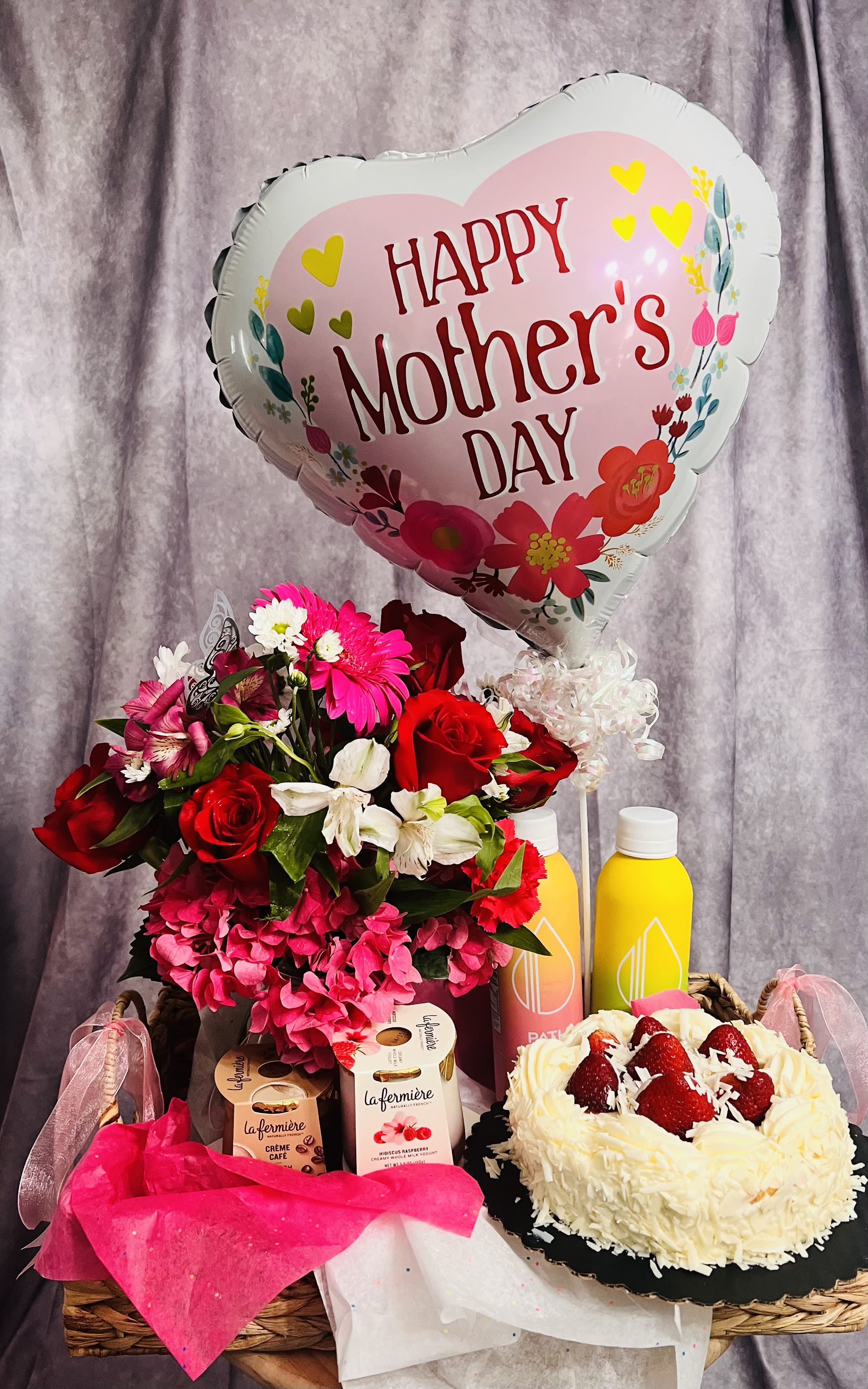 You are my Sunshine  You are my Sunshine  - Wow way to send your thoughts and love with Flowers and gifts set bundle!  Place your order ahead so we can prep your custom flavors  cake and drinks or you can leave the comments of your order blank and we will send you as pictures with a tray of (1 bouquet of flowers, 2 yogurts, 2 sparkling water flavored drinks and 8” cake) or similar due to availability in the market! Don’t forget to provide balloon number in your order