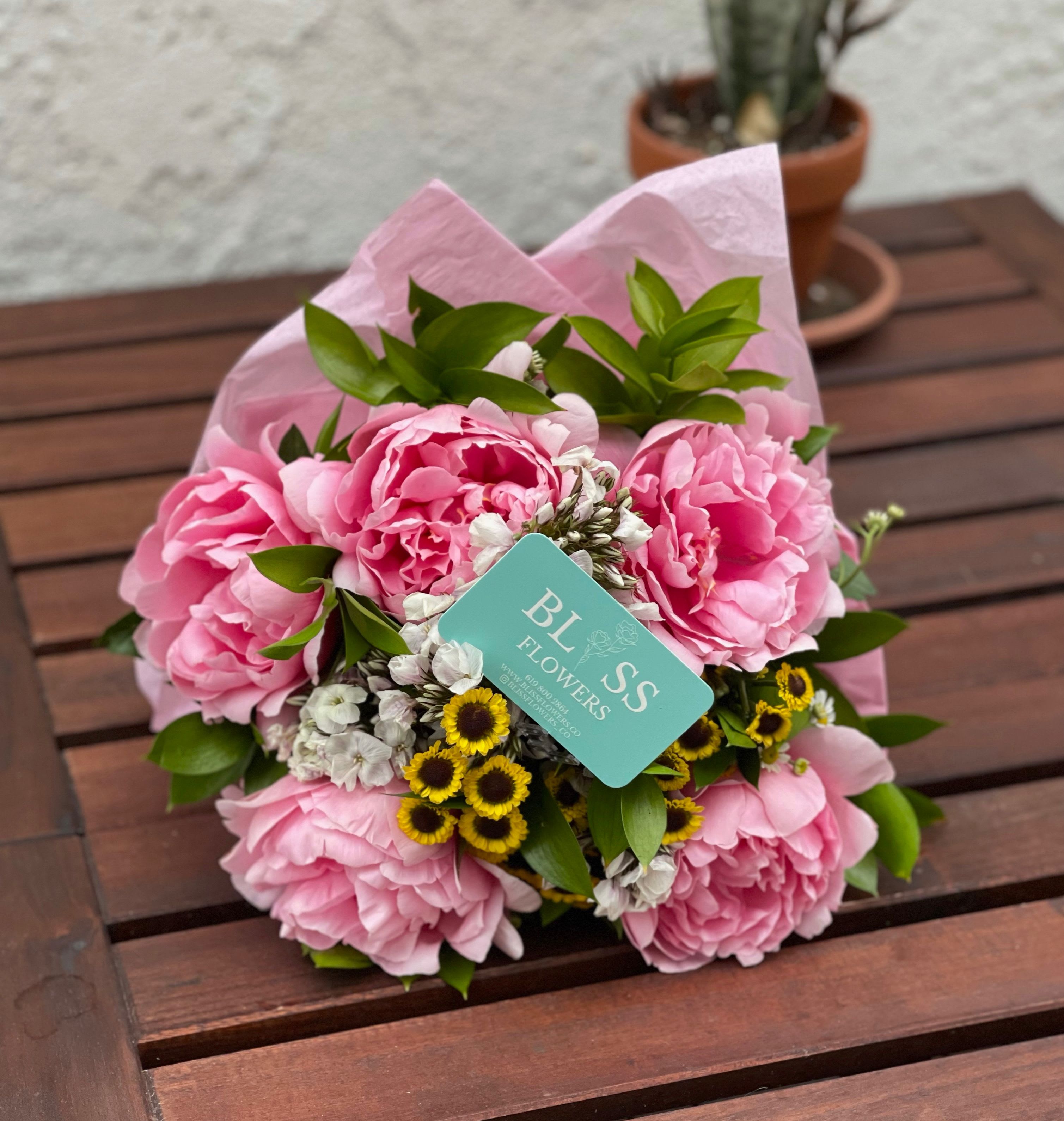 Pretty peonies Pretty peonies - 5 Peonies bouquet