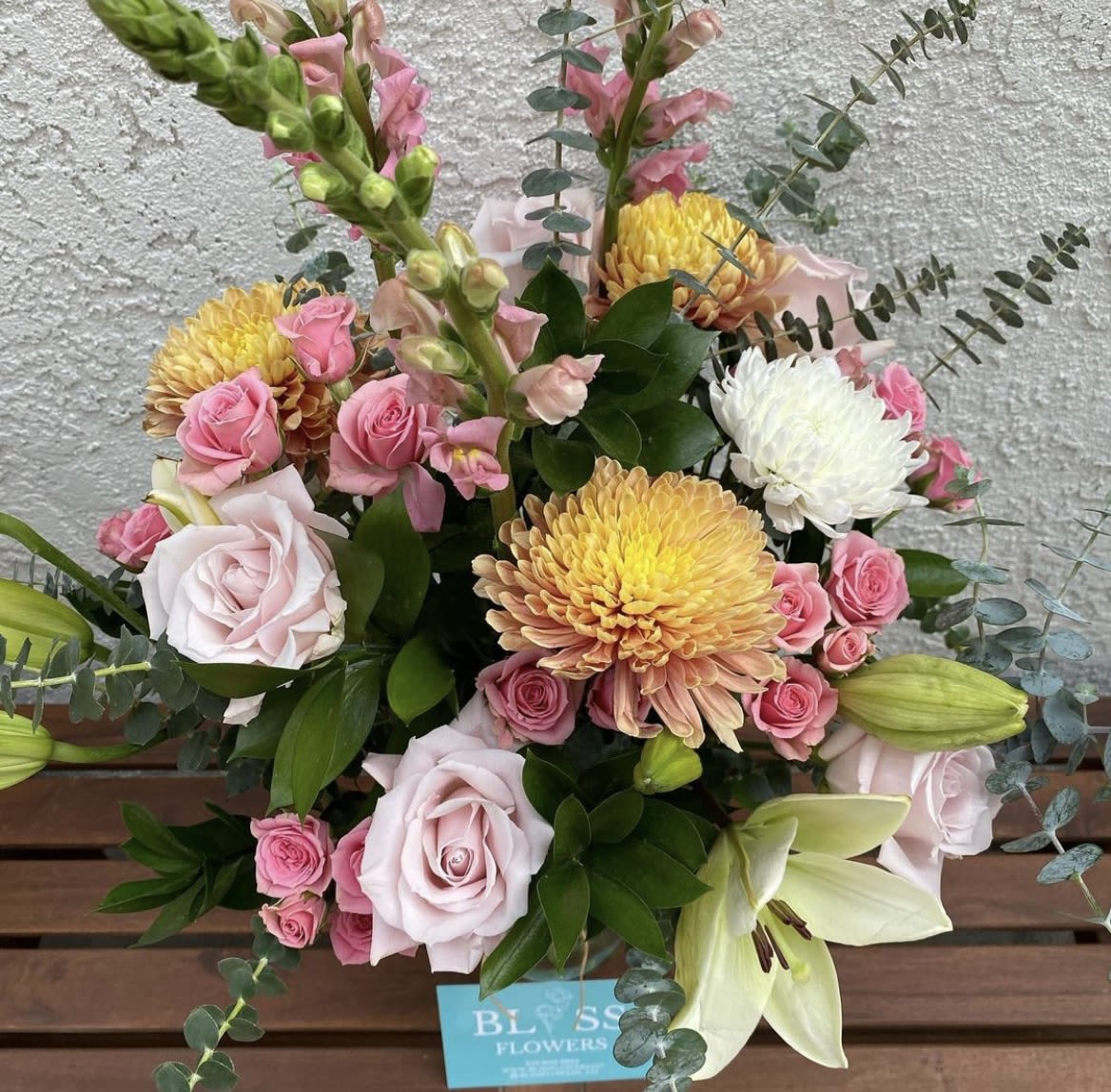 Burst of spring Burst of spring - A colorful collection of flowers that gives an exotic look and brings the joy of spring