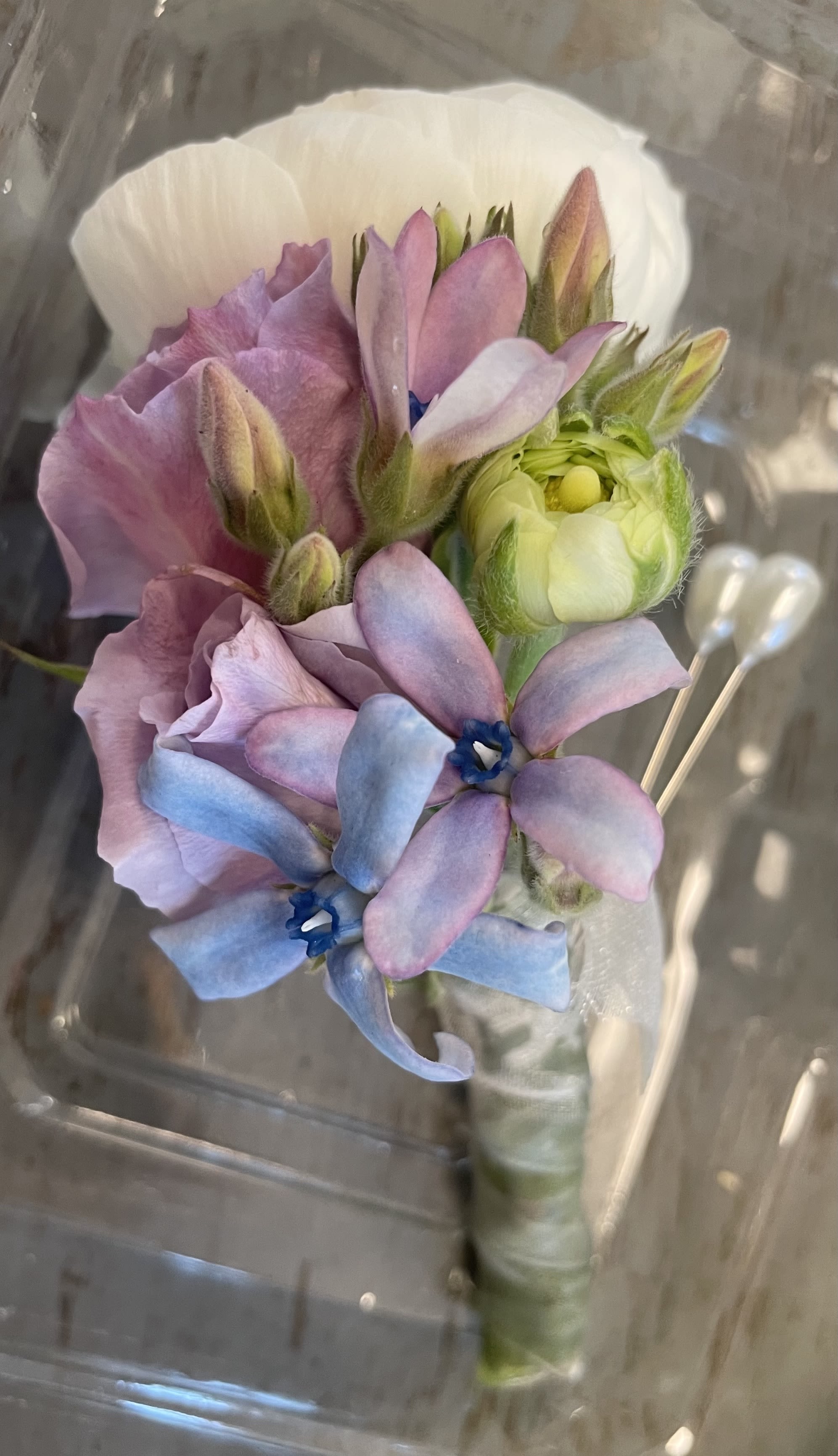 Boutonniere - Custom Boutonniere