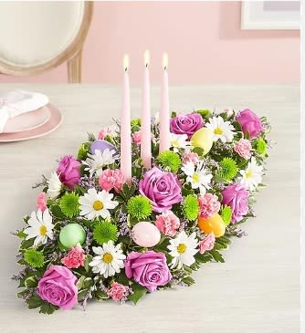 Easter Table Centerpiece  - Celebrate the season with this amazing centerpiece on your table 