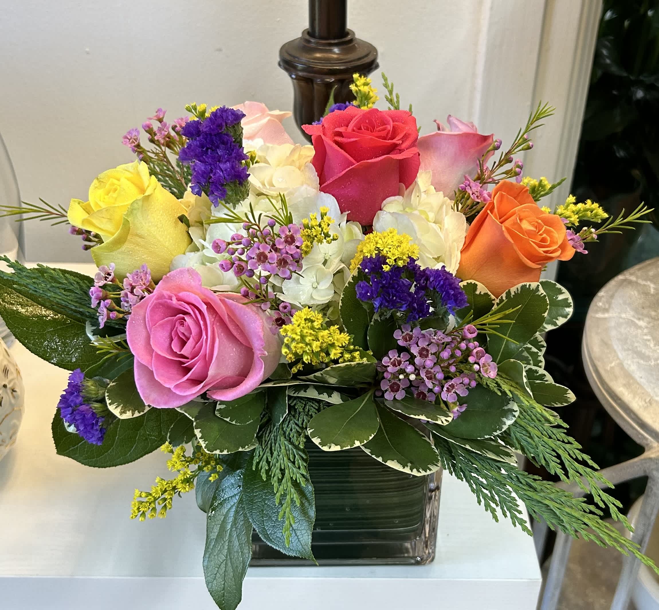 Summer wishes bouquet Summer wishes bouquet - Mixed color for the arrangement with hydrangeas roses and filler