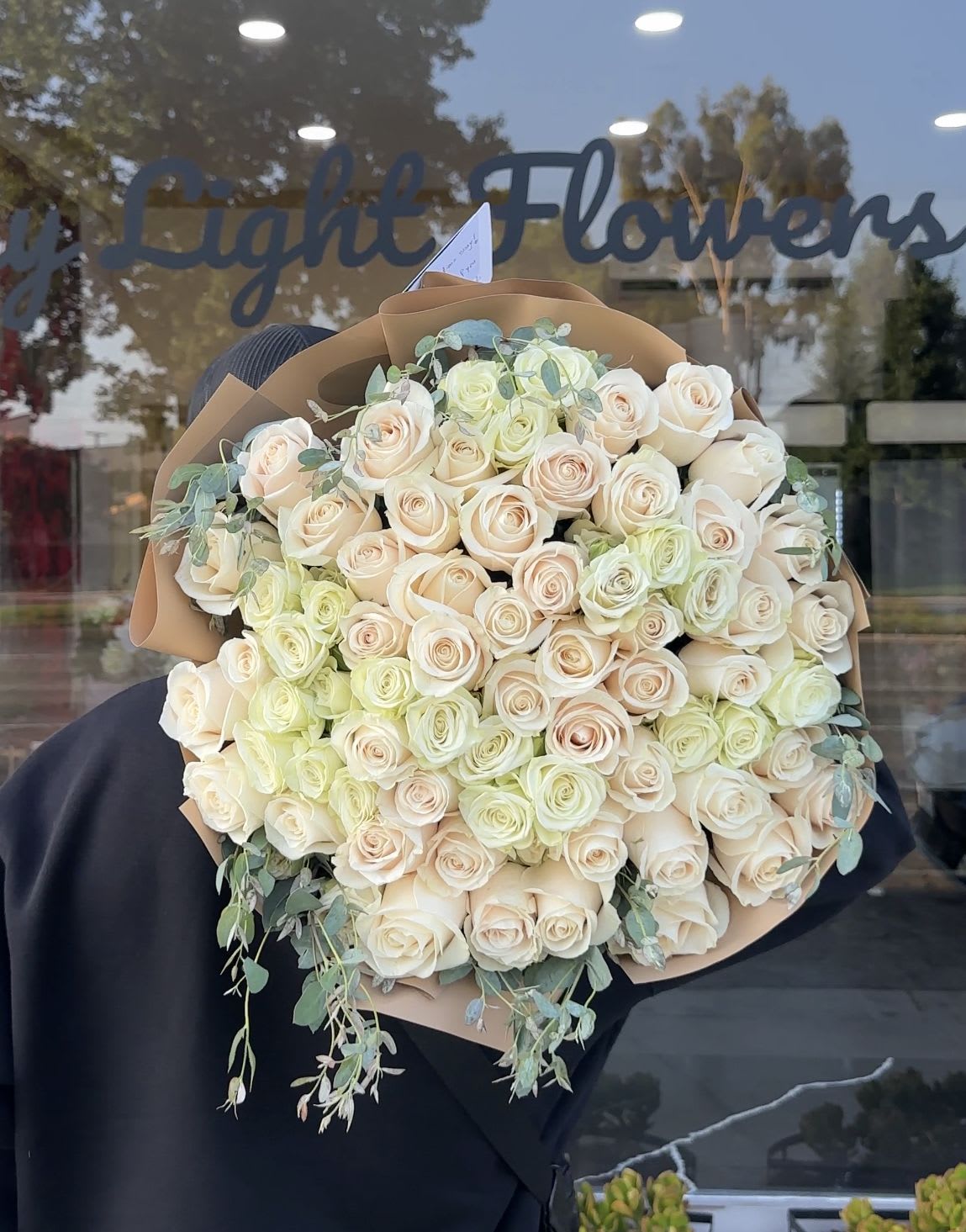 Charmed by clouds Charmed by clouds - Brighten any space with our Elegant Flower Bouquet! Bursting with vibrant blooms, this stunning arrangement features seasonal favorites paired with lush greenery for a breathtaking display. Perfect for any occasion, it makes an ideal gift or a special treat for yourself. Elevate your decor with this captivating bouquet that brings joy and sophistication to your home or office. Order yours today and let the beauty of flowers inspire you!