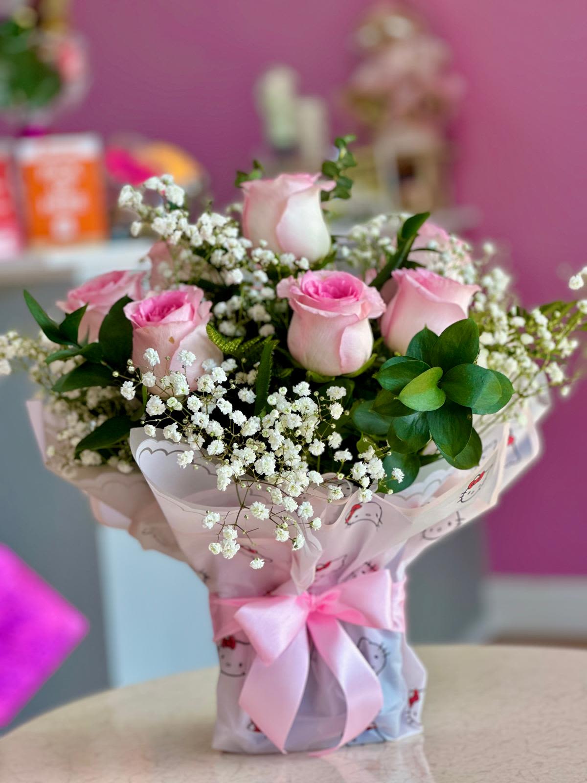 PRINCESS - Beautiful, Elegant for all occasions... Choose you colors and occasion... 9 Roses some green Leaves and Gypsophila......