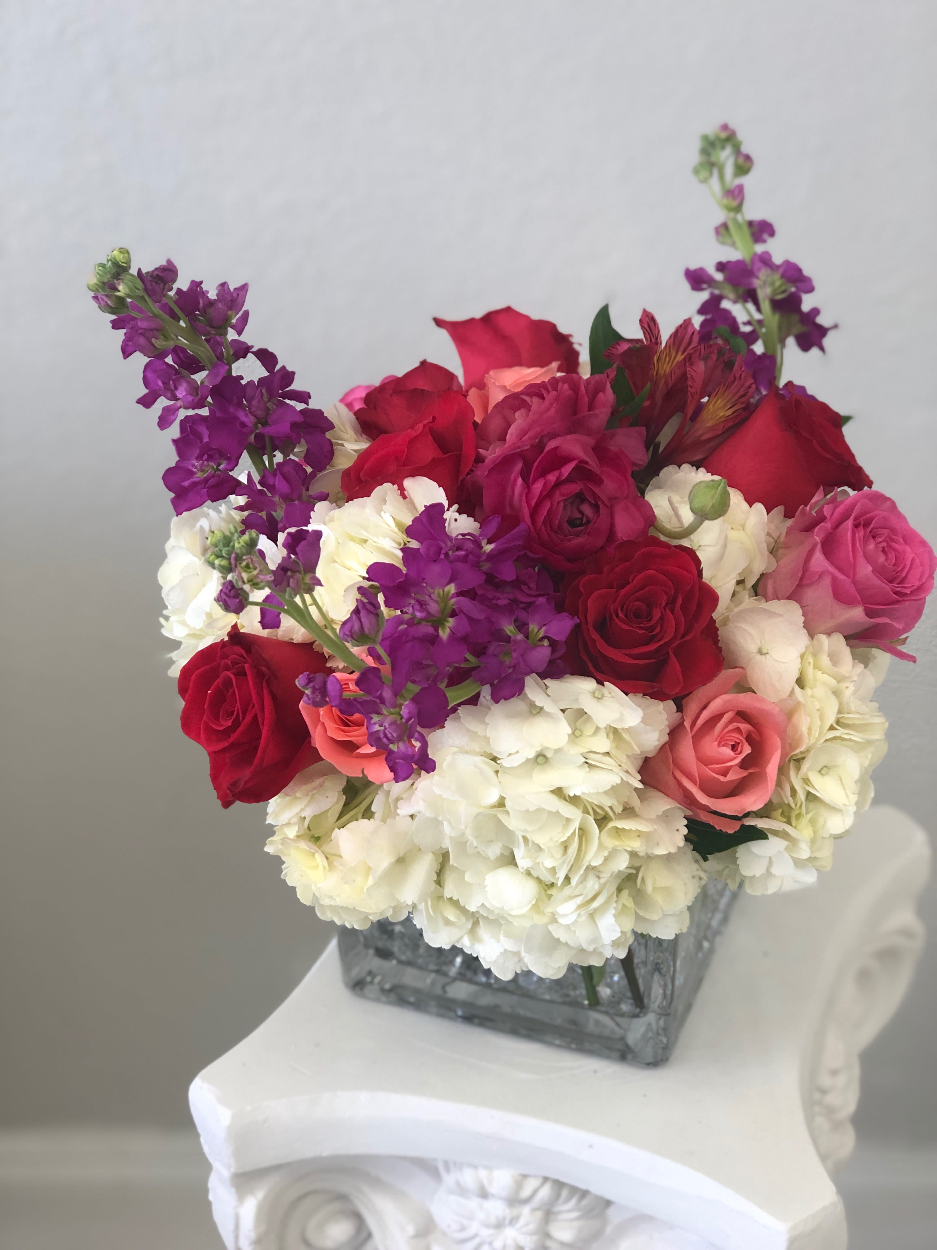 Large Square - Beautiful White hdyrangea, colored roses and fresh fragrant stock