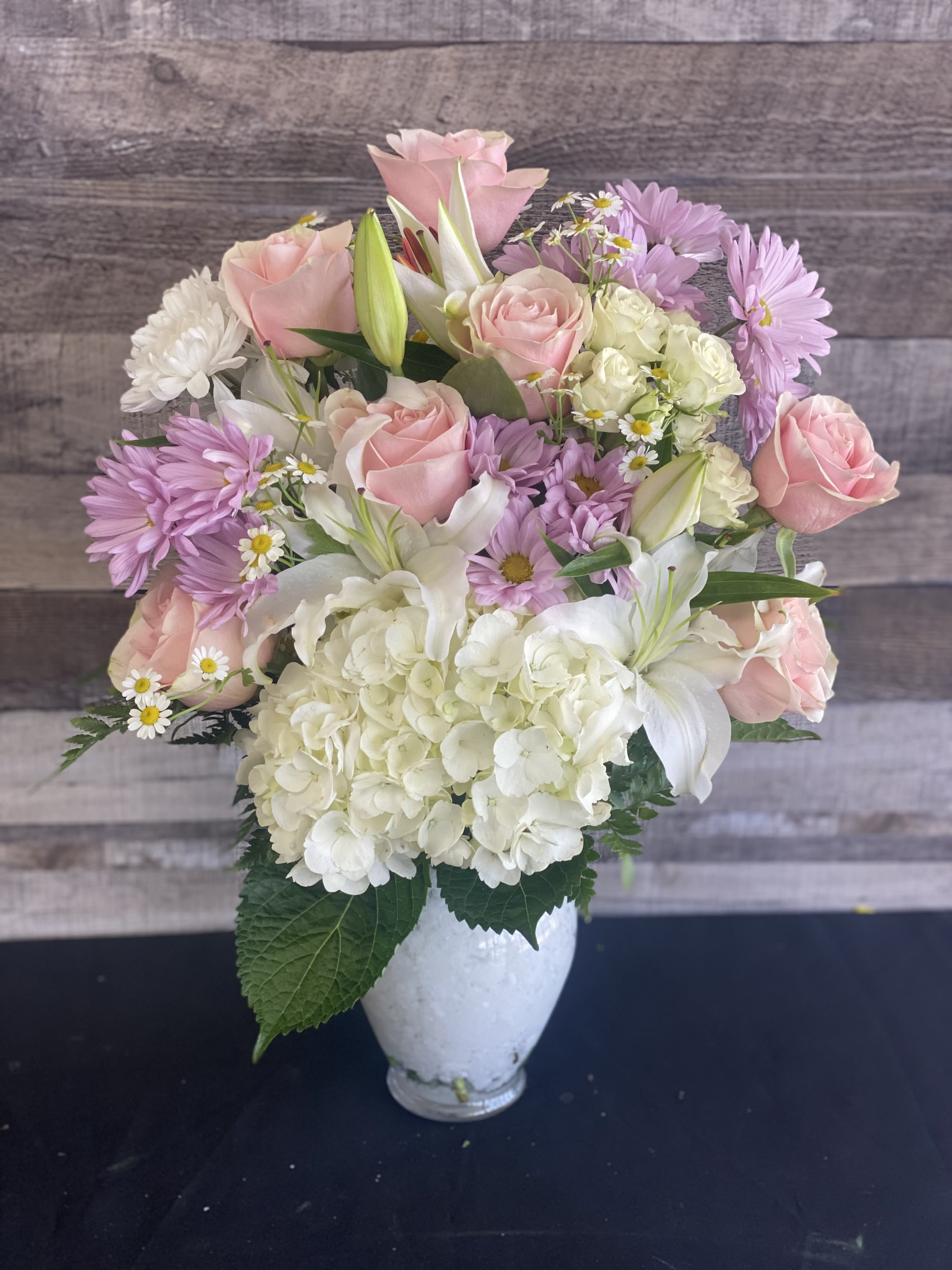 Adorbss - A charmingly soft colored bouquet designed for any sweet gesture or surprise. 