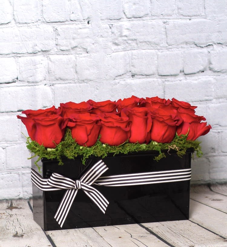 Modern Rose Pave Modern Rose Pave - Send something striking and simple, but beautiful and elegant...this is sure to make an impression. PLEASE NOTE: Due to supply issues, the box will only be available in white or grey, not black. Thank you for your understanding.