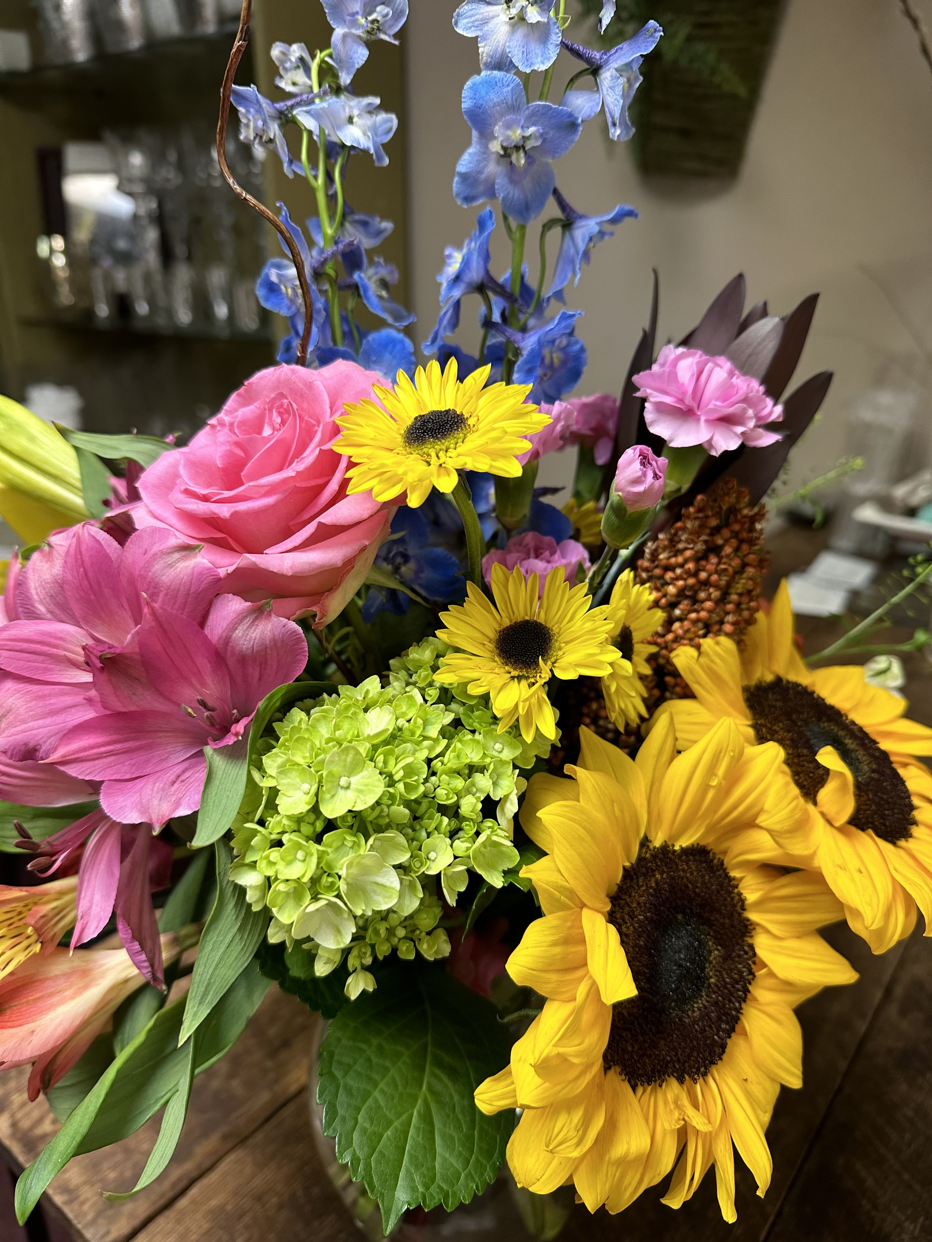 Mixed Vase Mixed Vase - Sunflowers, Daises,