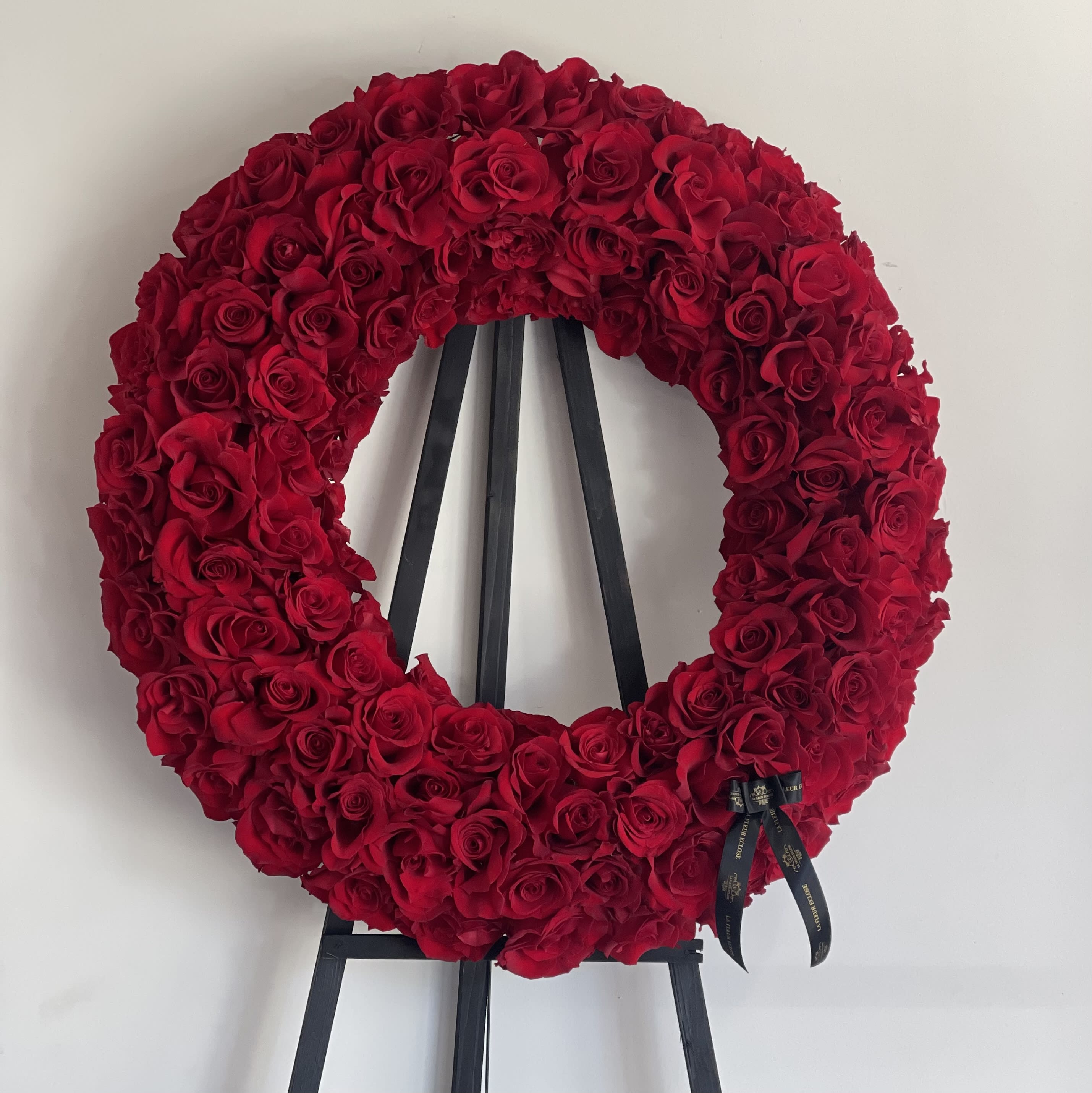 Red - Standard- 26 inches- about 100 roses Deluxe- 30 inches- about 150 roses