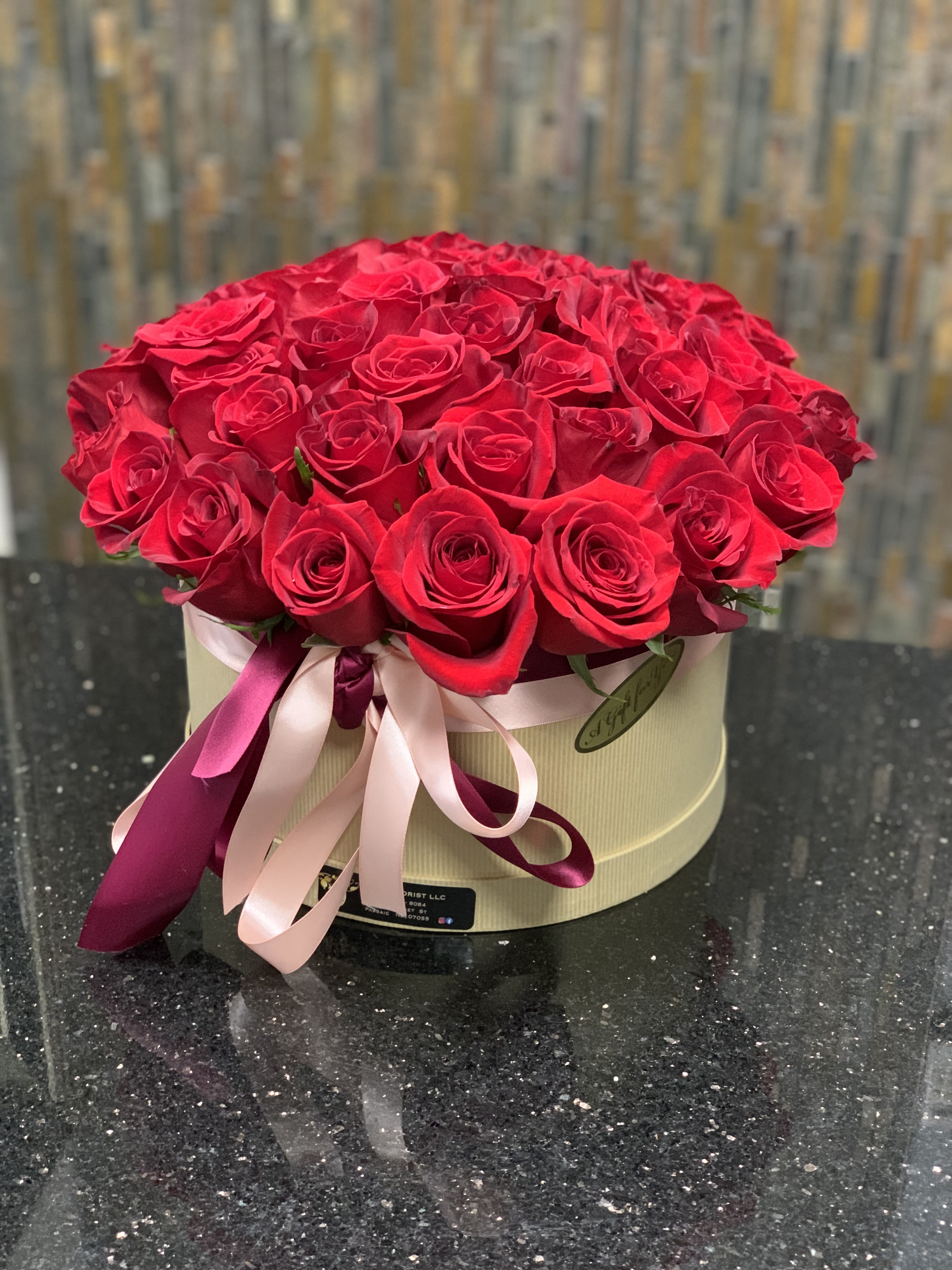 Modern Roses - Our modern Roses in a box for your special someone.  Minimum 20 Roses per box or more.