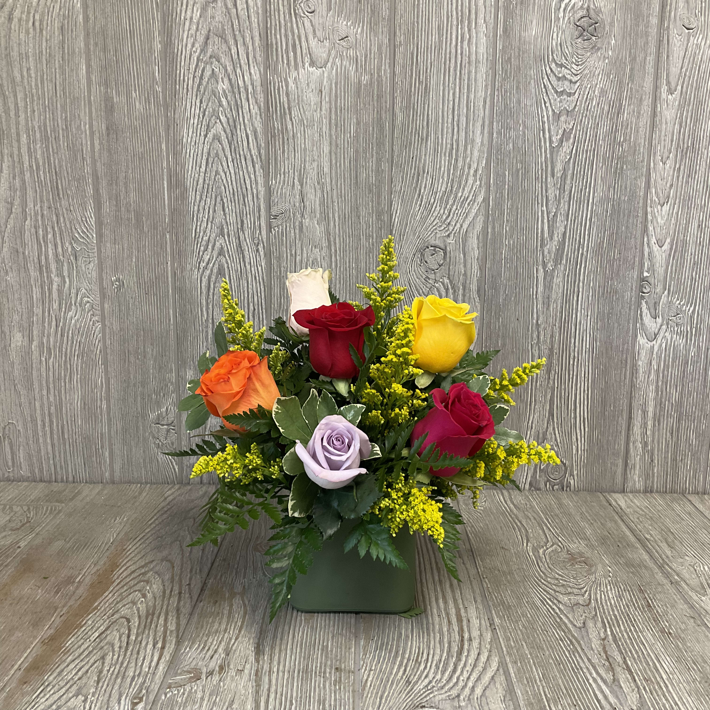 Love Embrace Mixed  - Mixed roses in a glass square vase. 